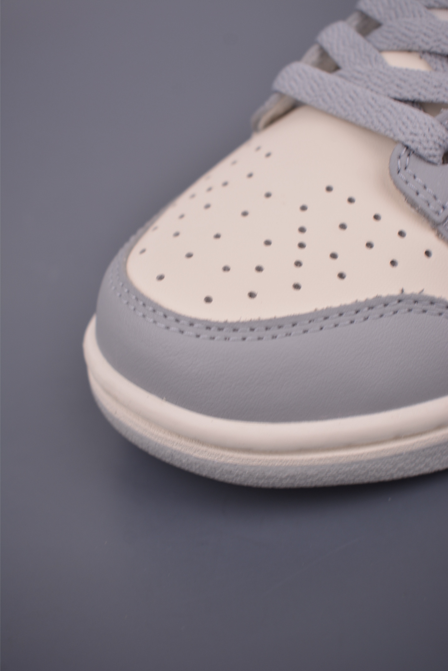 Nike SB Dunk Low: Premium Comfort & Style in Grey and Pink 7 i1753485173421 8792 0 5