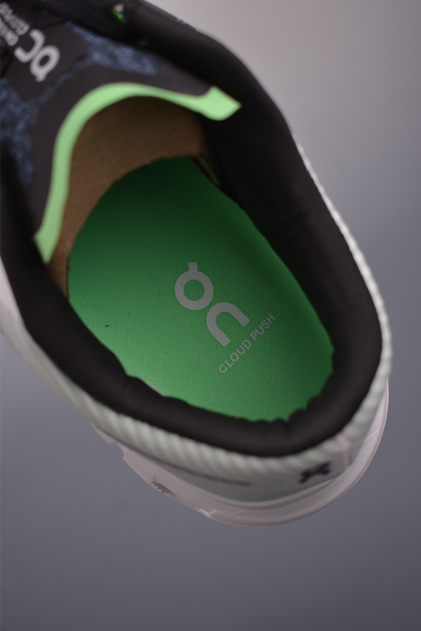 On Cloud 6 Running Shoes: Outdoor Street Style, Functional, Lightweight, Breathable 9 i1753557233044 7465 0 8