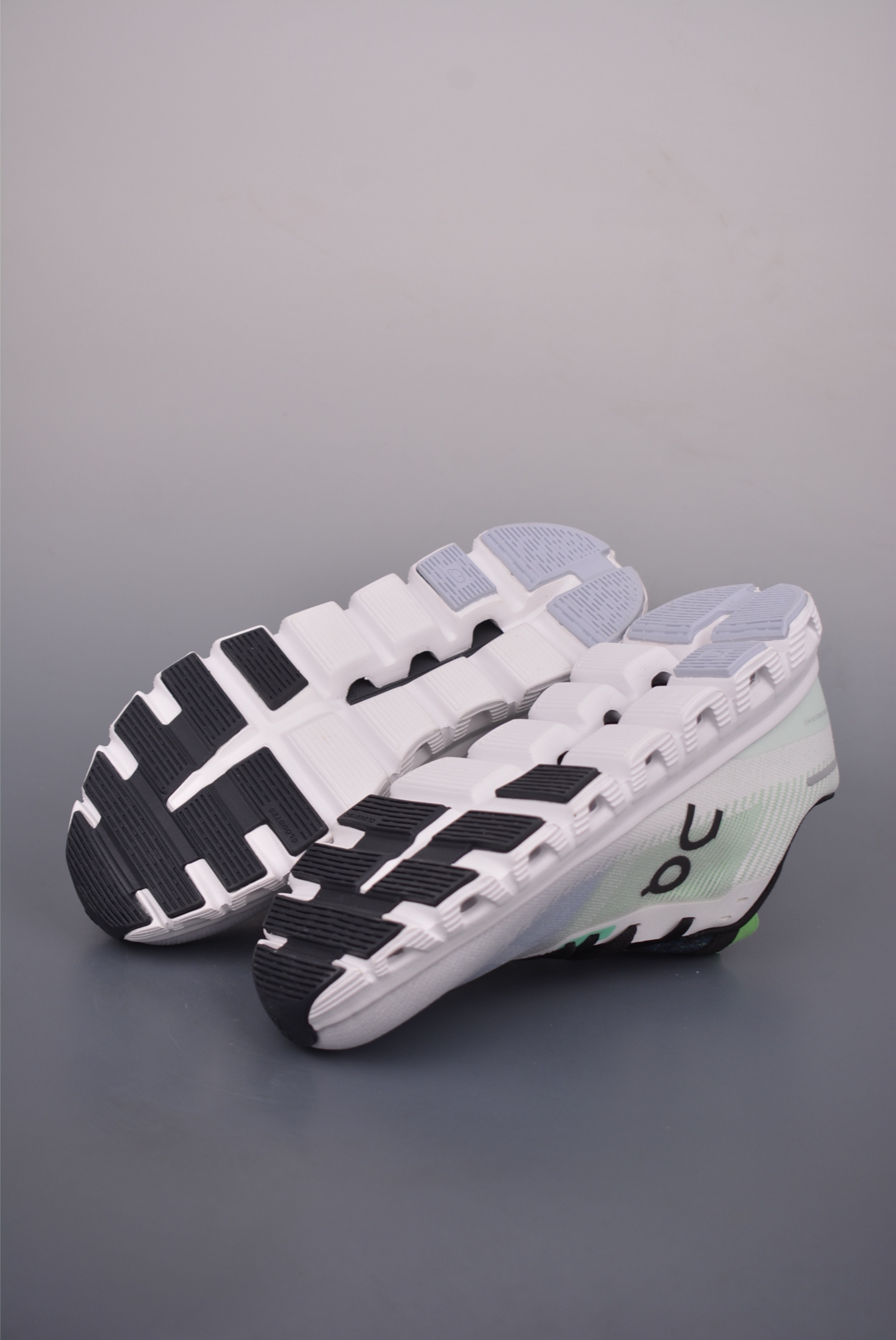 On Cloud 6 Running Shoes: Outdoor Street Style, Functional, Lightweight, Breathable 3 i1753557233056 2181 0 2