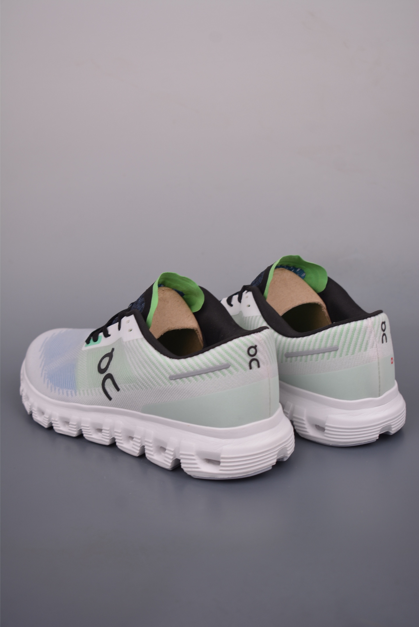 On Cloud 6 Running Shoes: Outdoor Street Style, Functional, Lightweight, Breathable 2 i1753557234578 1177 0 1
