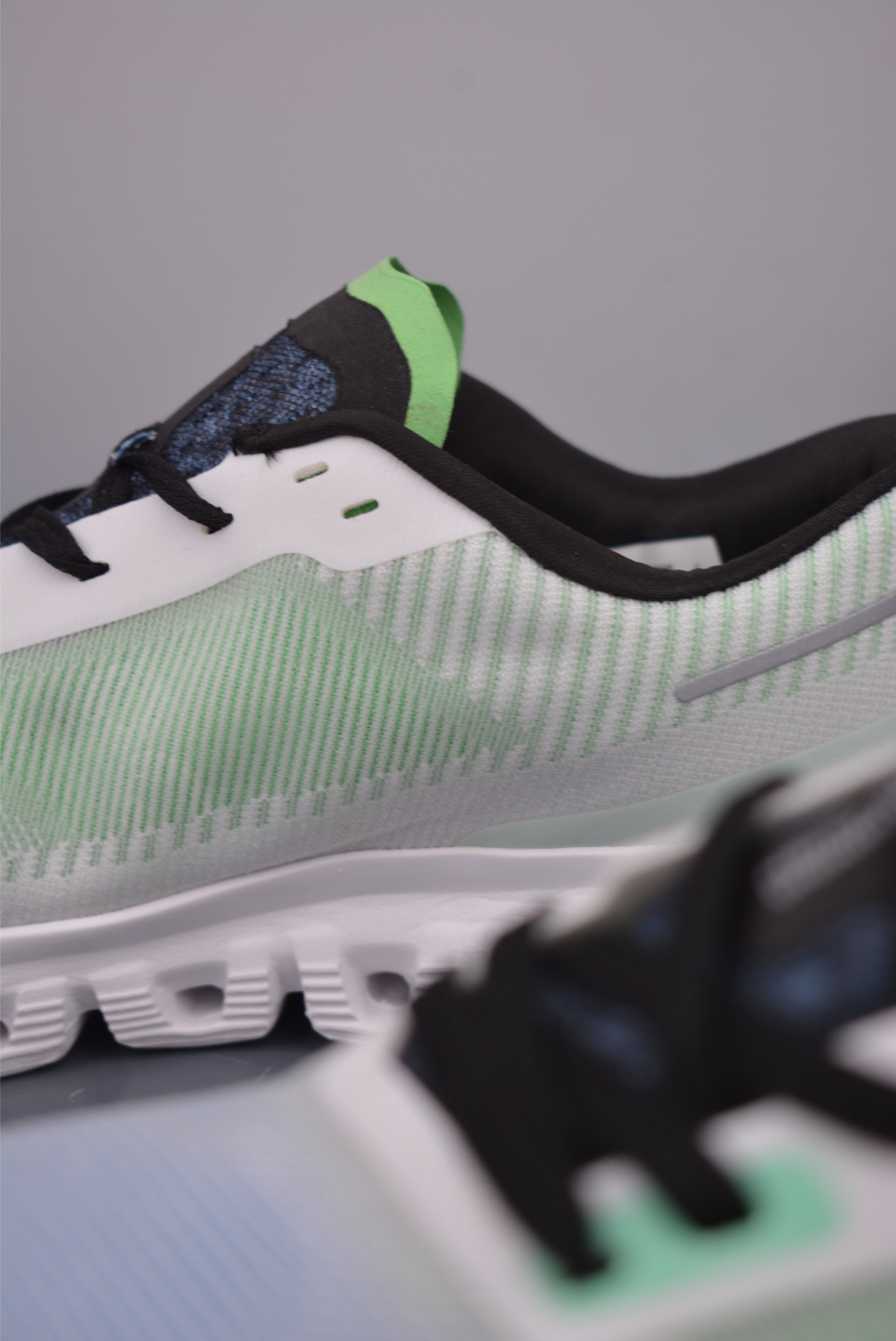 On Cloud 6 Running Shoes: Outdoor Street Style, Functional, Lightweight, Breathable 8 i1753557234592 6164 0 7