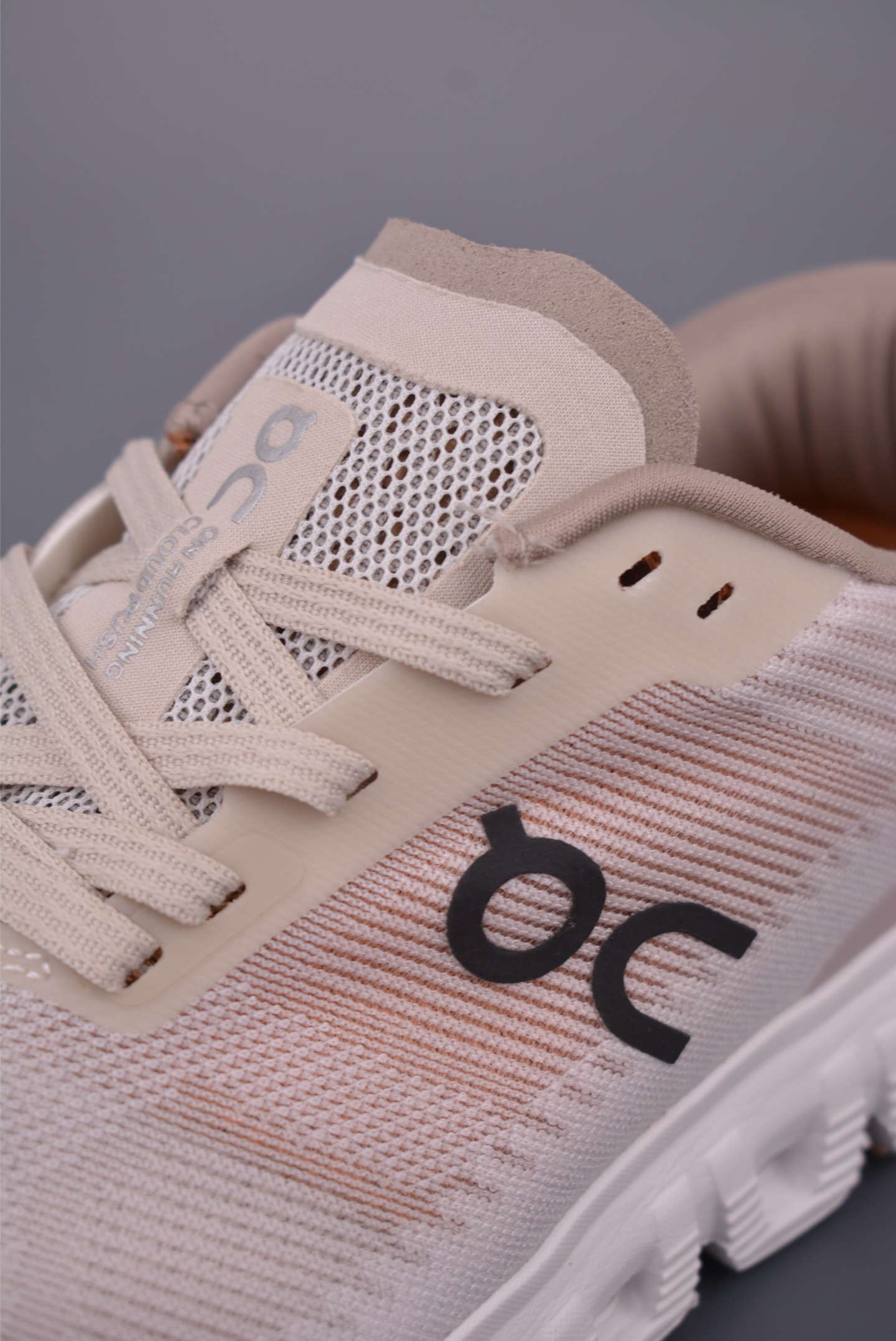 On Cloud 6 Running Shoes - Urban Performance, Stylish Design, Ultimate Comfort 8 i1753557262045 1847 0 6