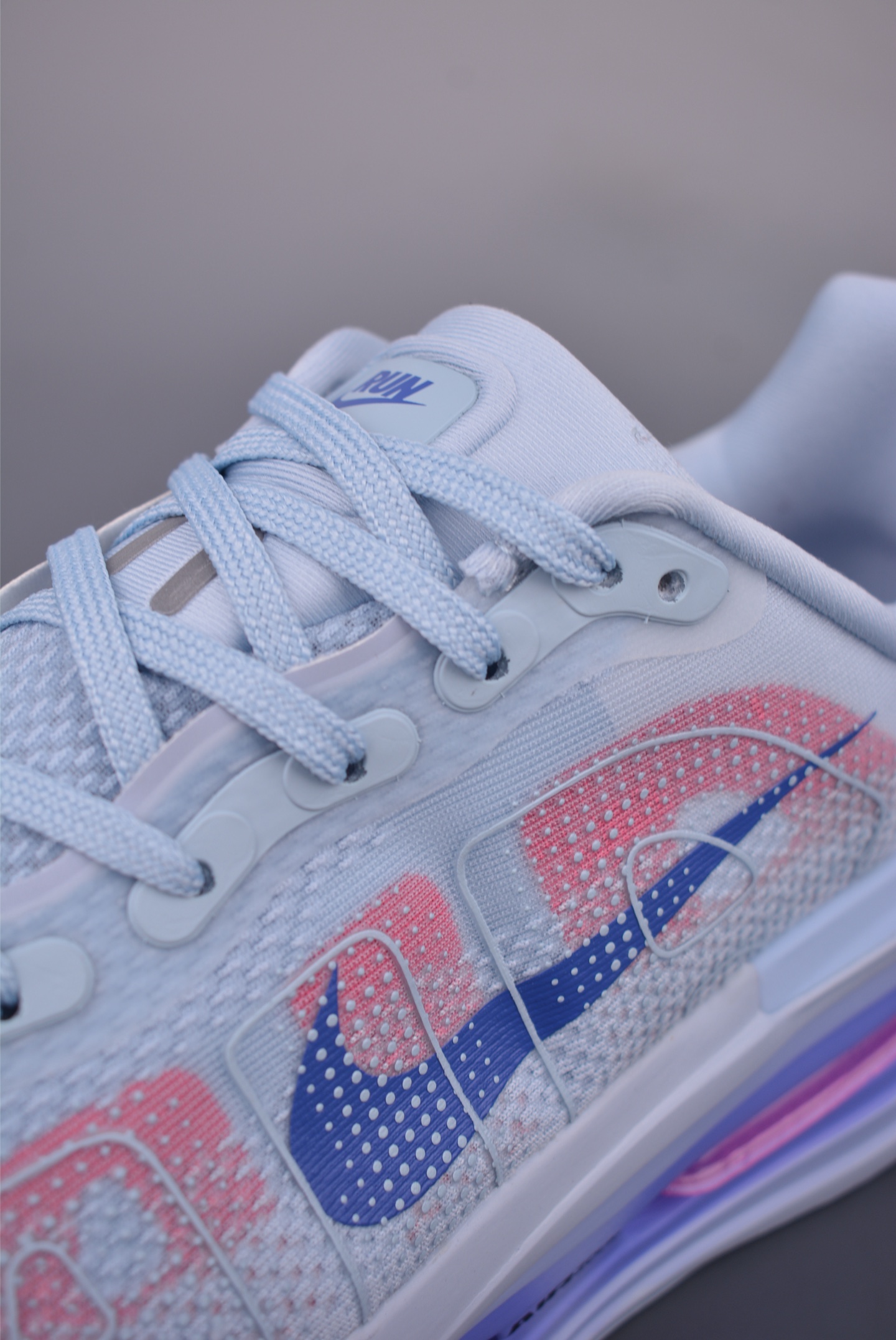 Nike Vomero Running Shoes - 40th Anniversary Edition - Comfort, Style, and Performance 8 i1753560709991 8816 0 6