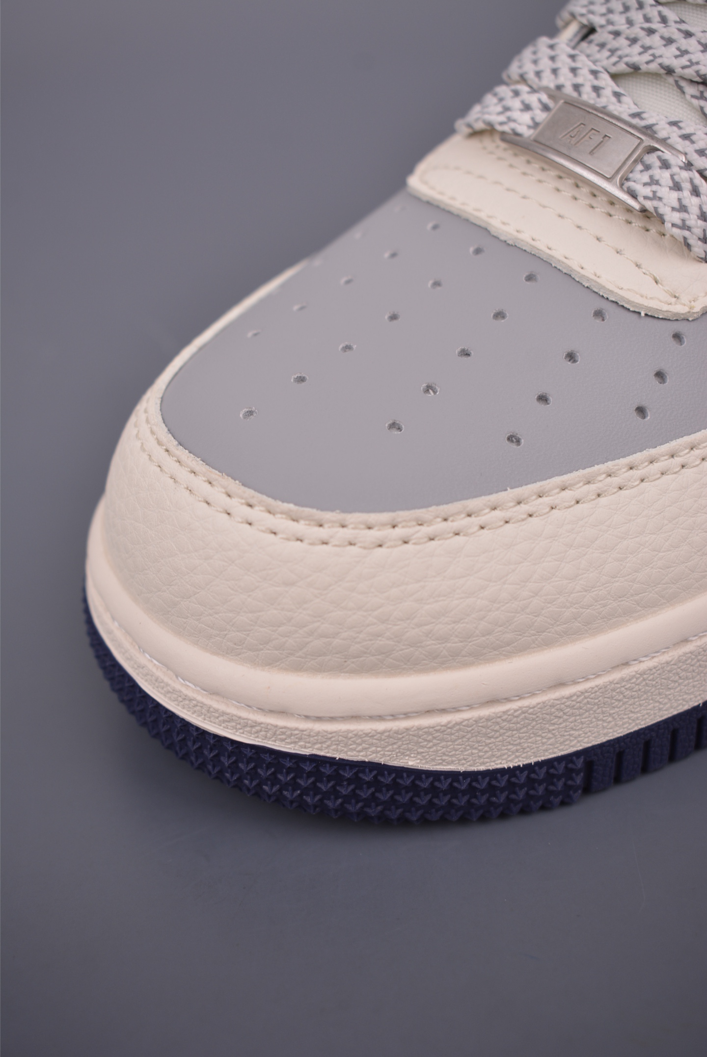 Nike Air Force 1 Low Supreme Collab: Premium Comfort & Iconic Style 6 i1753560761101 4011 0 5
