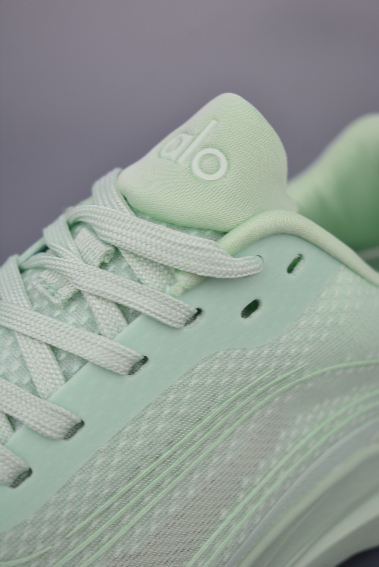 Alo Yoga Runner Mode Low-Top Sneakers - Comfort, Style, and Performance 8 i1753561699977 1628 0 6