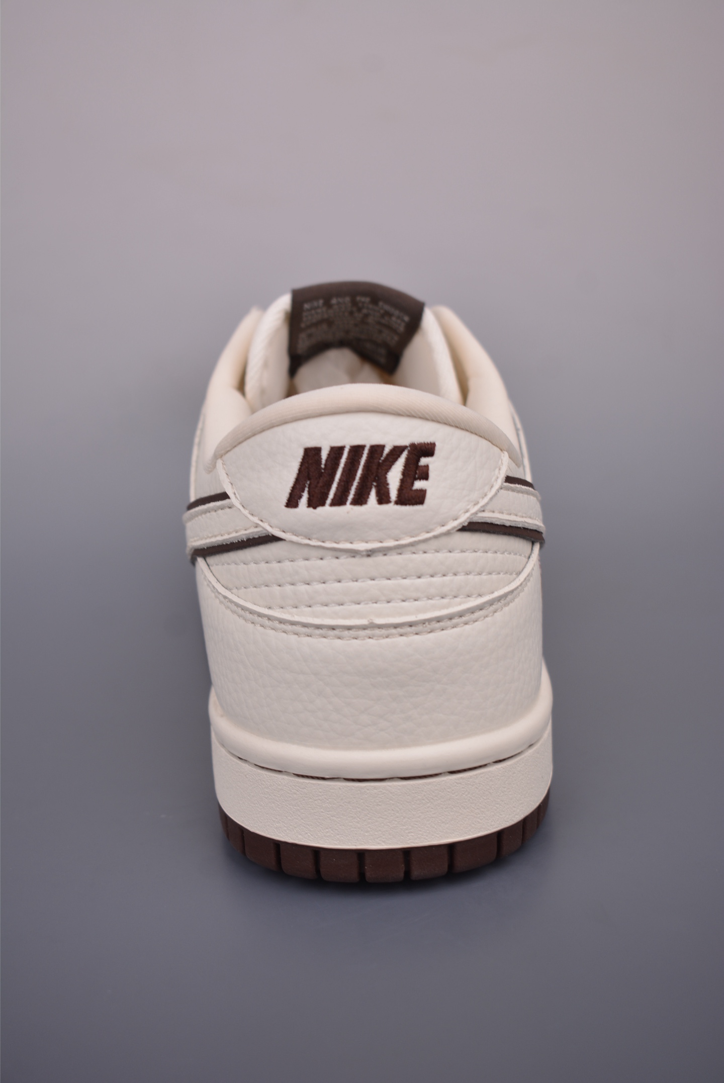 Nike SB Dunk Low Louis Vuitton Collab Premium Leather Sneakers 4 i1753562937337 6561 0 3