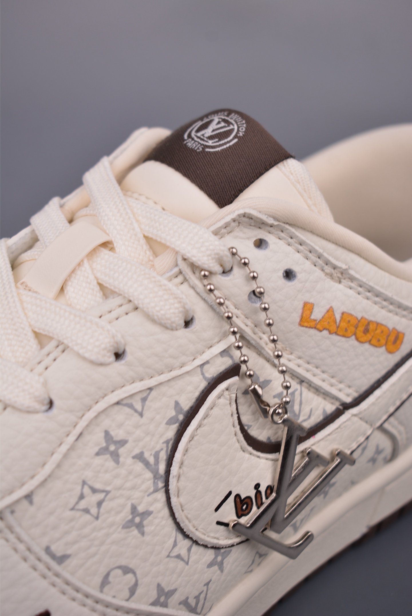 Nike SB Dunk Low Louis Vuitton Collab Premium Leather Sneakers 7 i1753562937344 7374 0 6