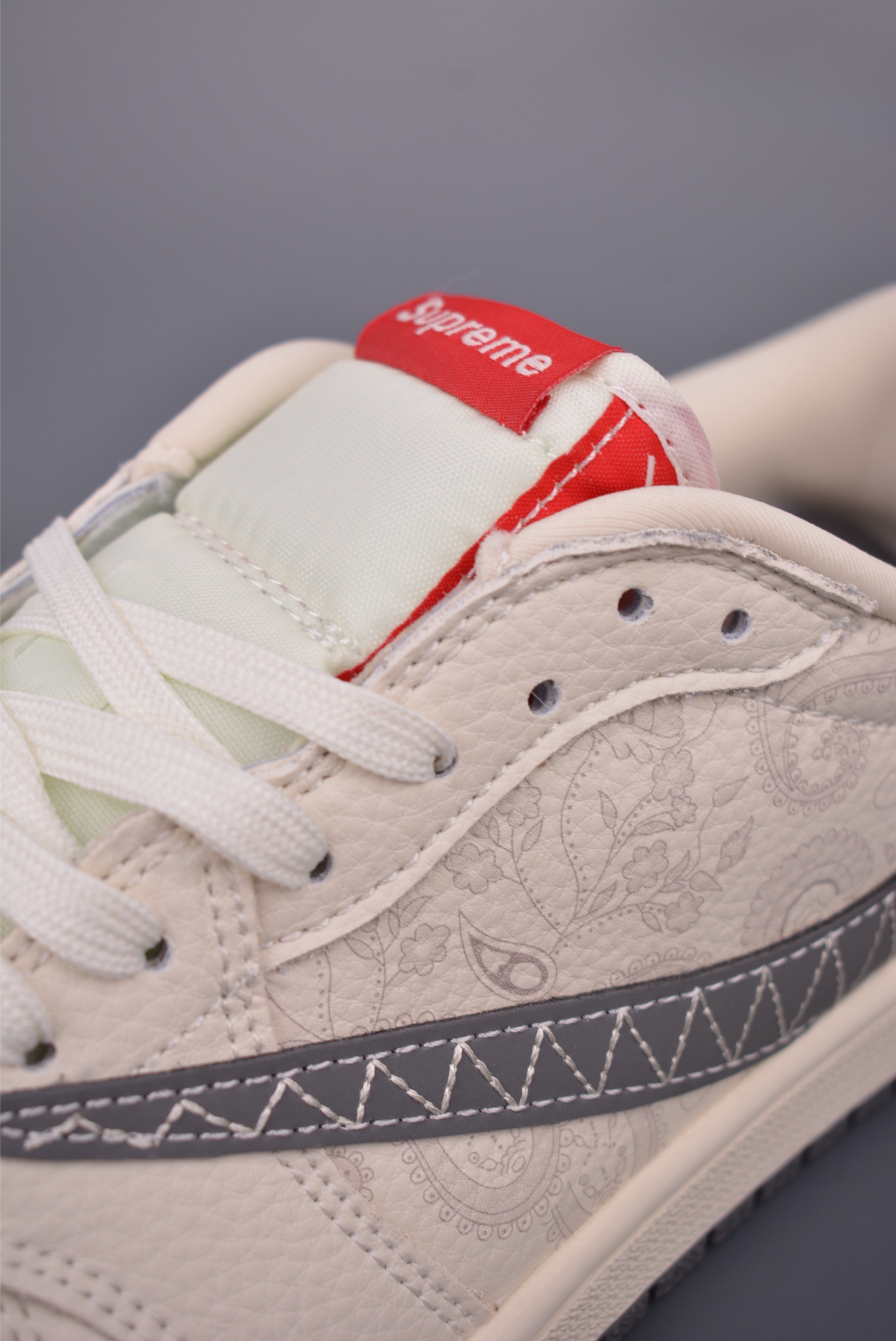 Fragment Travis Scott Supreme Air Jordan 1 Low Collaboration Sneakers 7 i1753562973775 2241 0 6