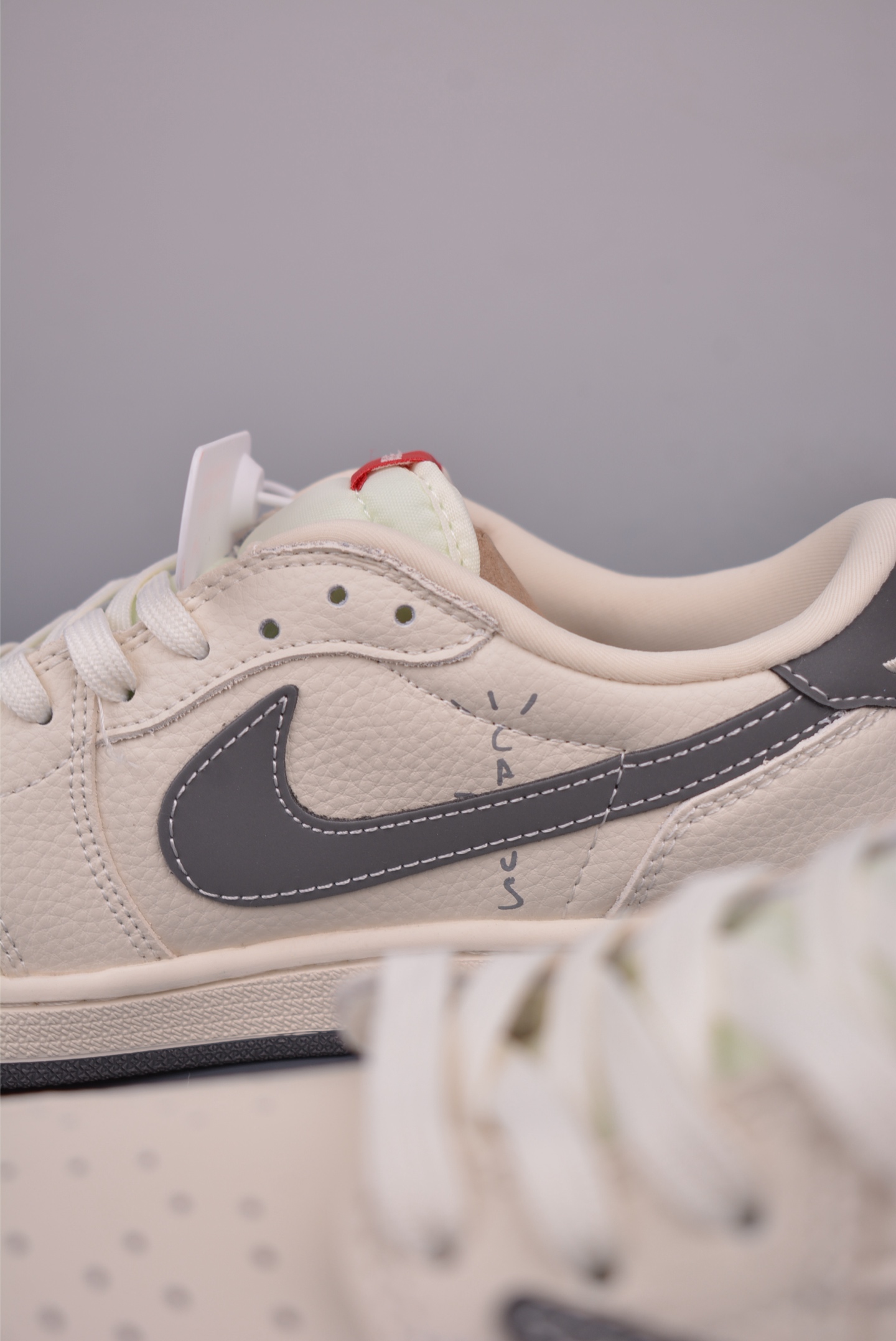Fragment Travis Scott Supreme Air Jordan 1 Low Collaboration Sneakers 8 i1753562973806 5117 0 7