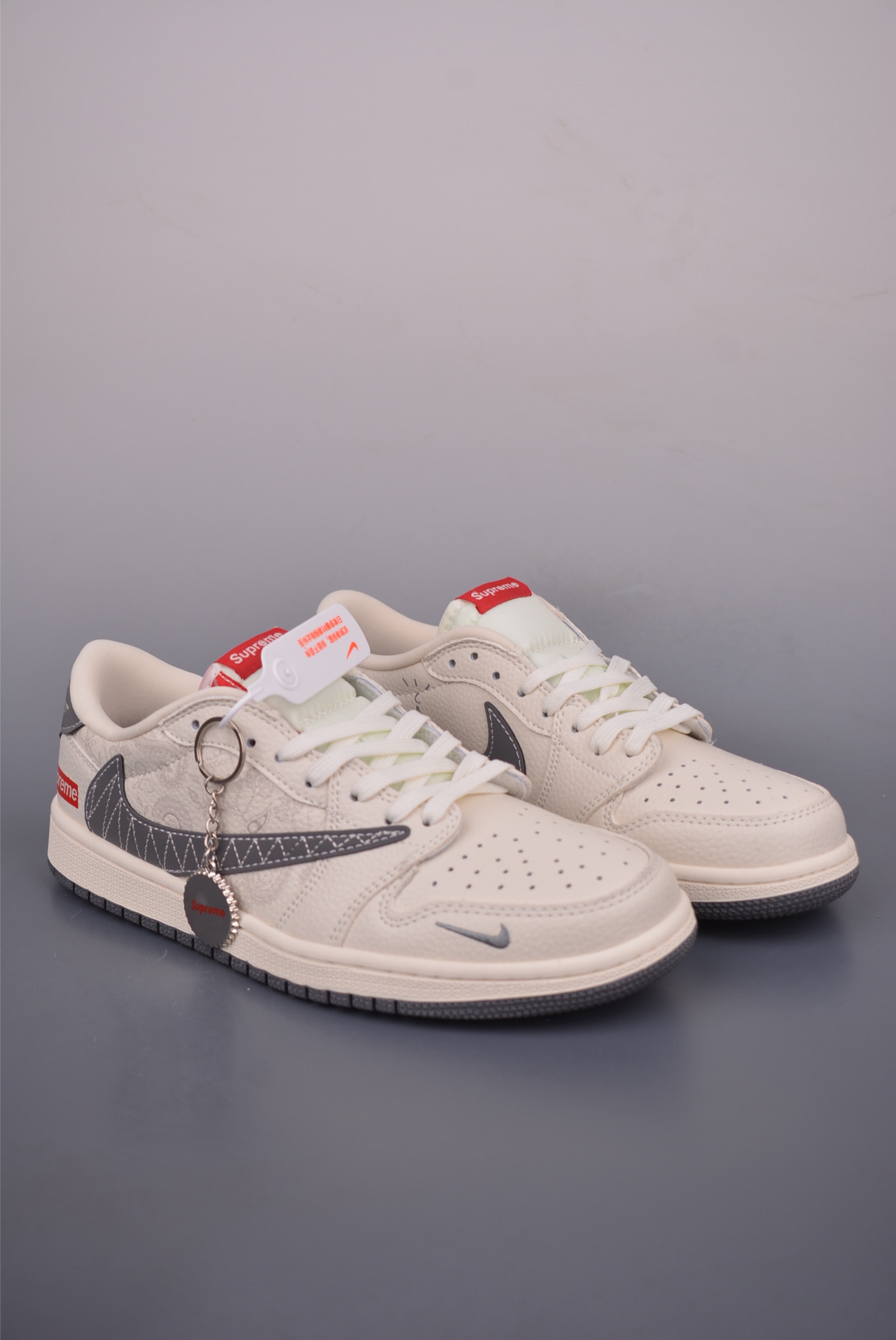 Fragment Travis Scott Supreme Air Jordan 1 Low Collaboration Sneakers 1 i1753562975364 9400 0 0