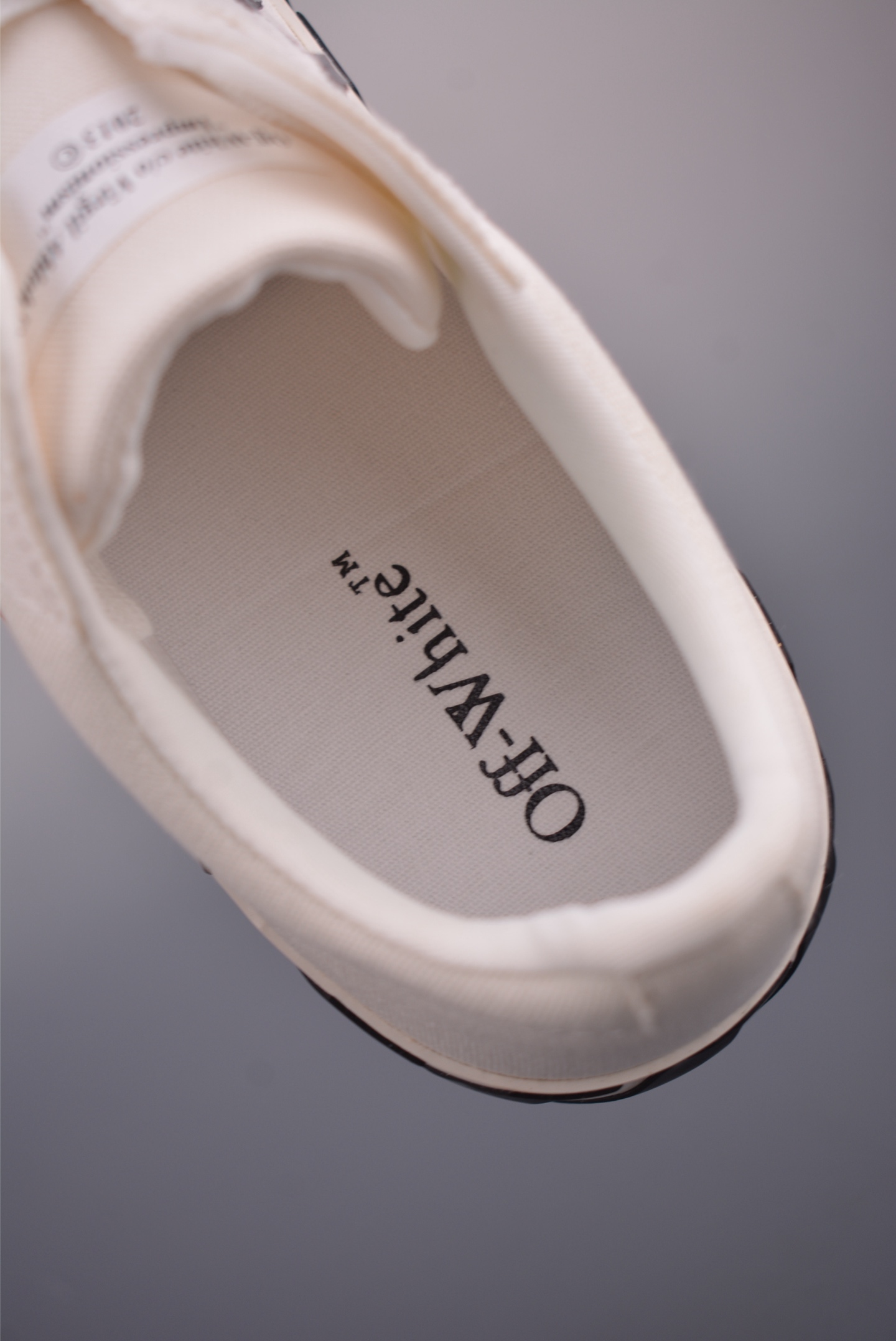 200 OFF-WHITE Vulcanised Low-top 高端产物 时尚低帮 AG5U16N161N