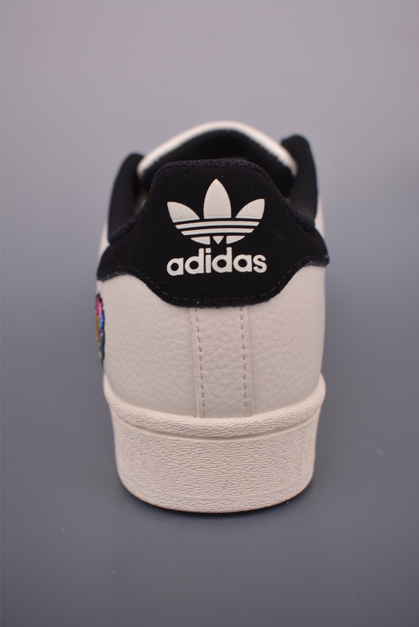 Adidas Originals Superstar 2025 - Classic Shell Toe Shoes with Floral Accents 4 i1753568004954 8509 0 3