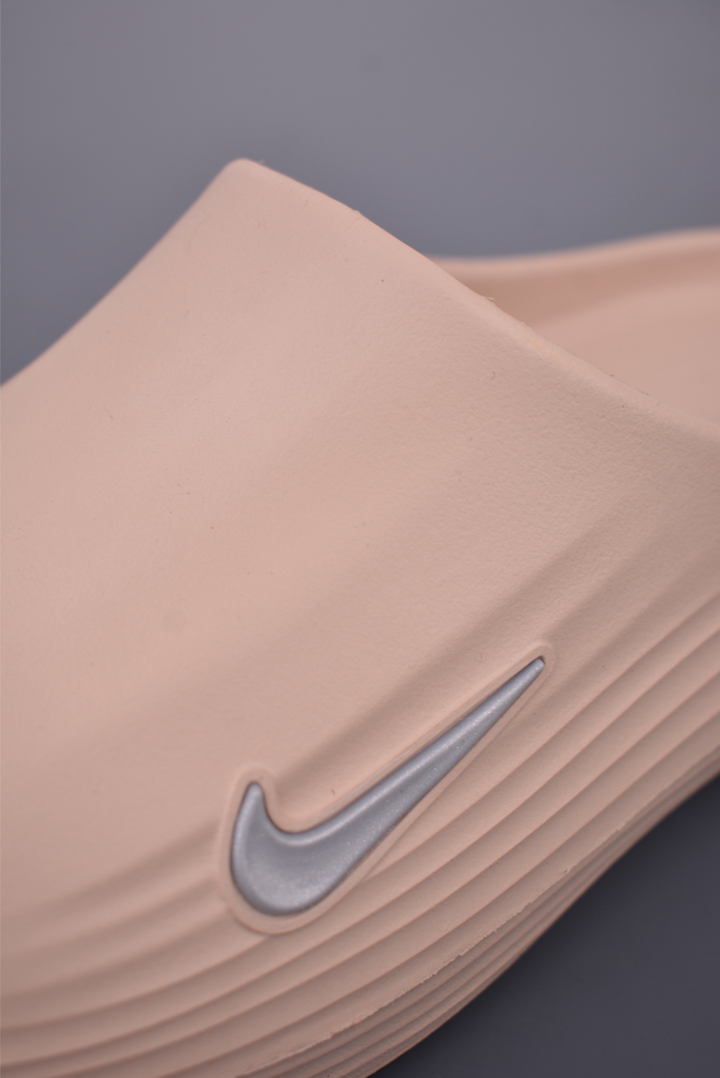 Nike ReactX Rejuven8 Slides: Summer Ready Comfort and Style for Everyday Wear 7 i1753654012538 4241 0 6