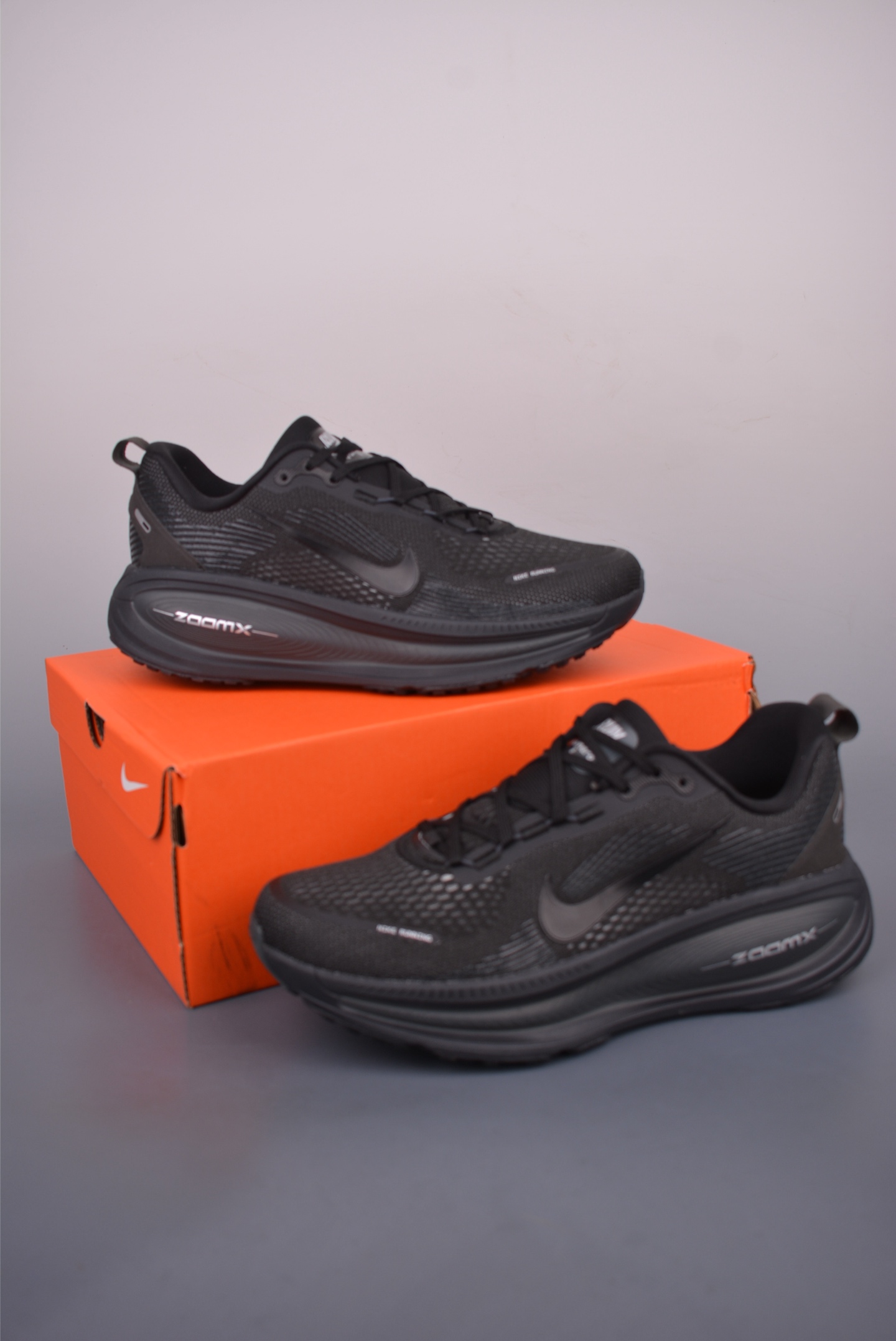 Nike Air Zoom Vomero 18: Advanced Tech Running Shoes - Ultimate Cushioning 5 i1753654064100 5693 0 4