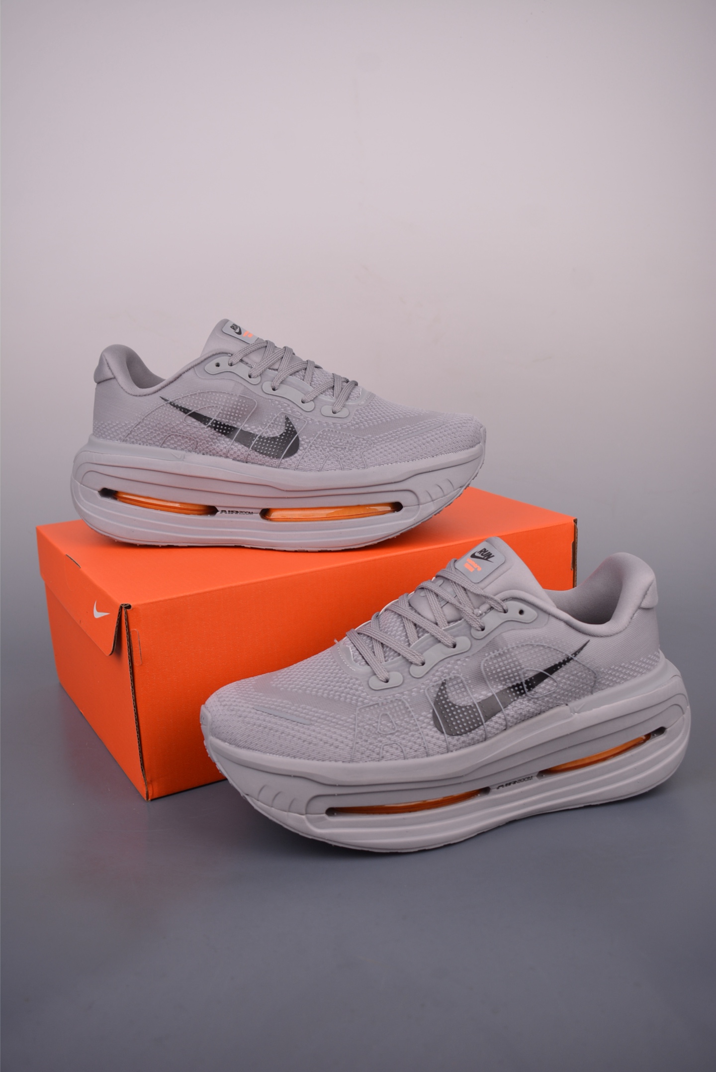 Nike Vomero 40th Anniversary Air Cushion Running Shoes - Comfort & Style 5 i1753654893666 9932 0 4