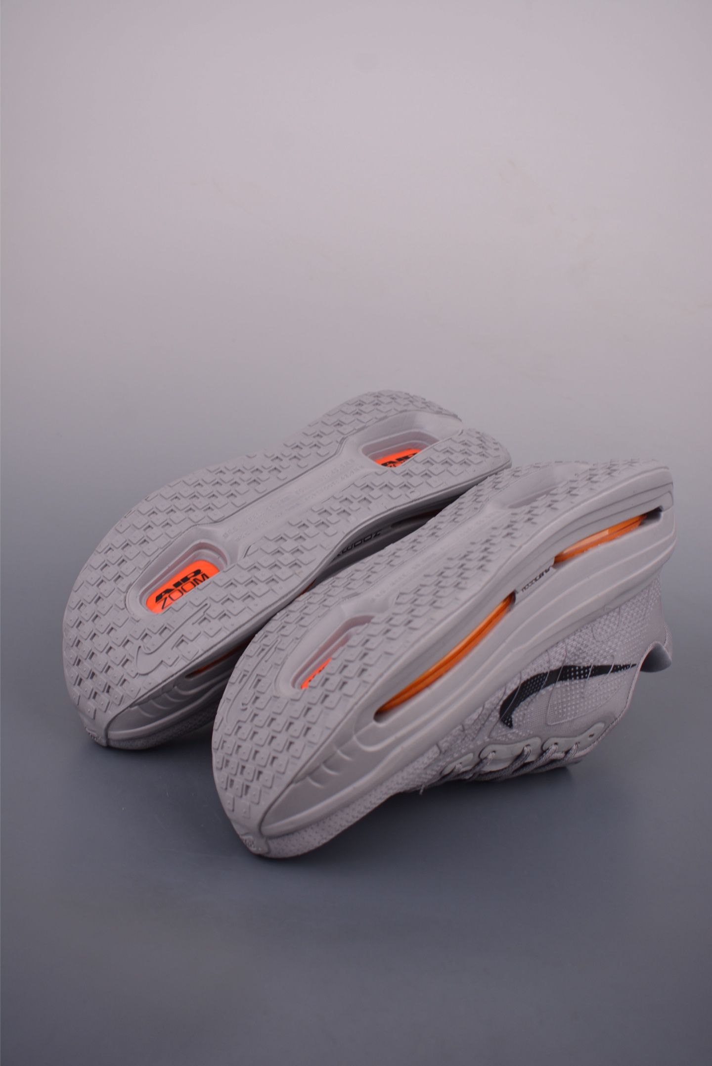 Nike Vomero 40th Anniversary Air Cushion Running Shoes - Comfort & Style 3 i1753654893679 7774 0 2