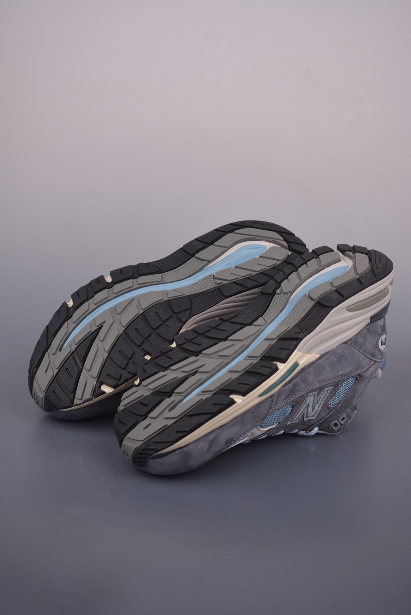 New Balance 991 Series Made in UK Heritage, Retro Sneaker, U991KH2YH 3 i1753657701048 5703 0 2