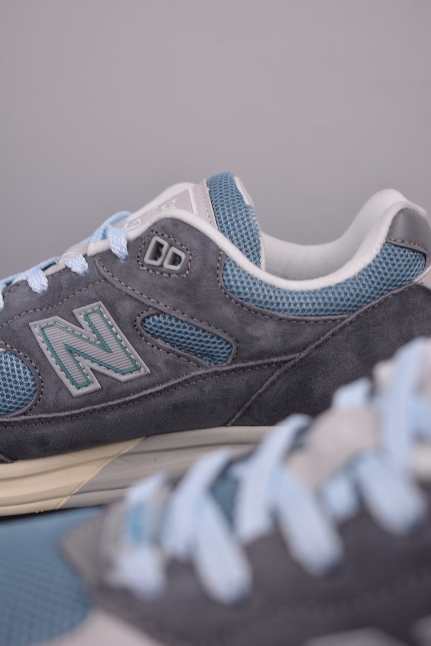New Balance 991 Series Made in UK Heritage, Retro Sneaker, U991KH2YH 8 i1753657702611 9777 0 7