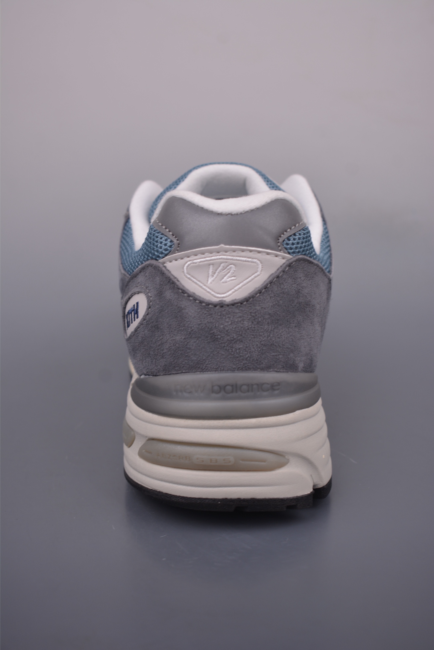 New Balance 991 Series Made in UK Heritage, Retro Sneaker, U991KH2YH 4 i1753657702635 3893 0 3