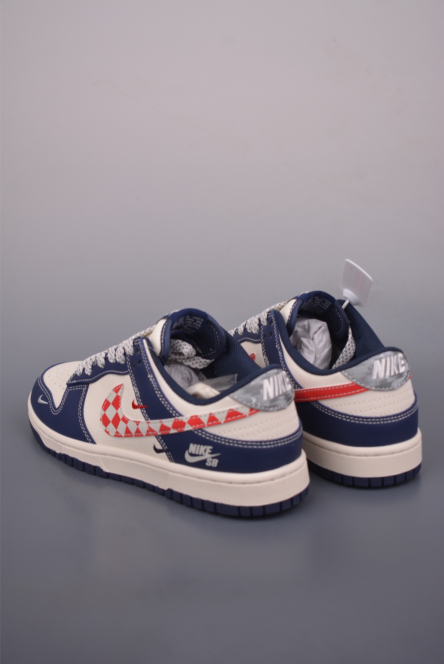 Nike SB Dunk Low England Edition: Premium Comfort & Style, Available Now! 3 i1753657773827 8451 0 1