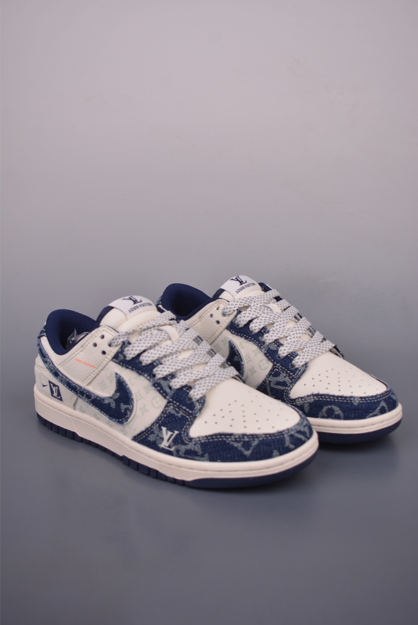 Nike SB Dunk Low Louis Vuitton Collab Sneakers - Premium Quality, Stylish Design 2 i1753657943516 2413 0 0