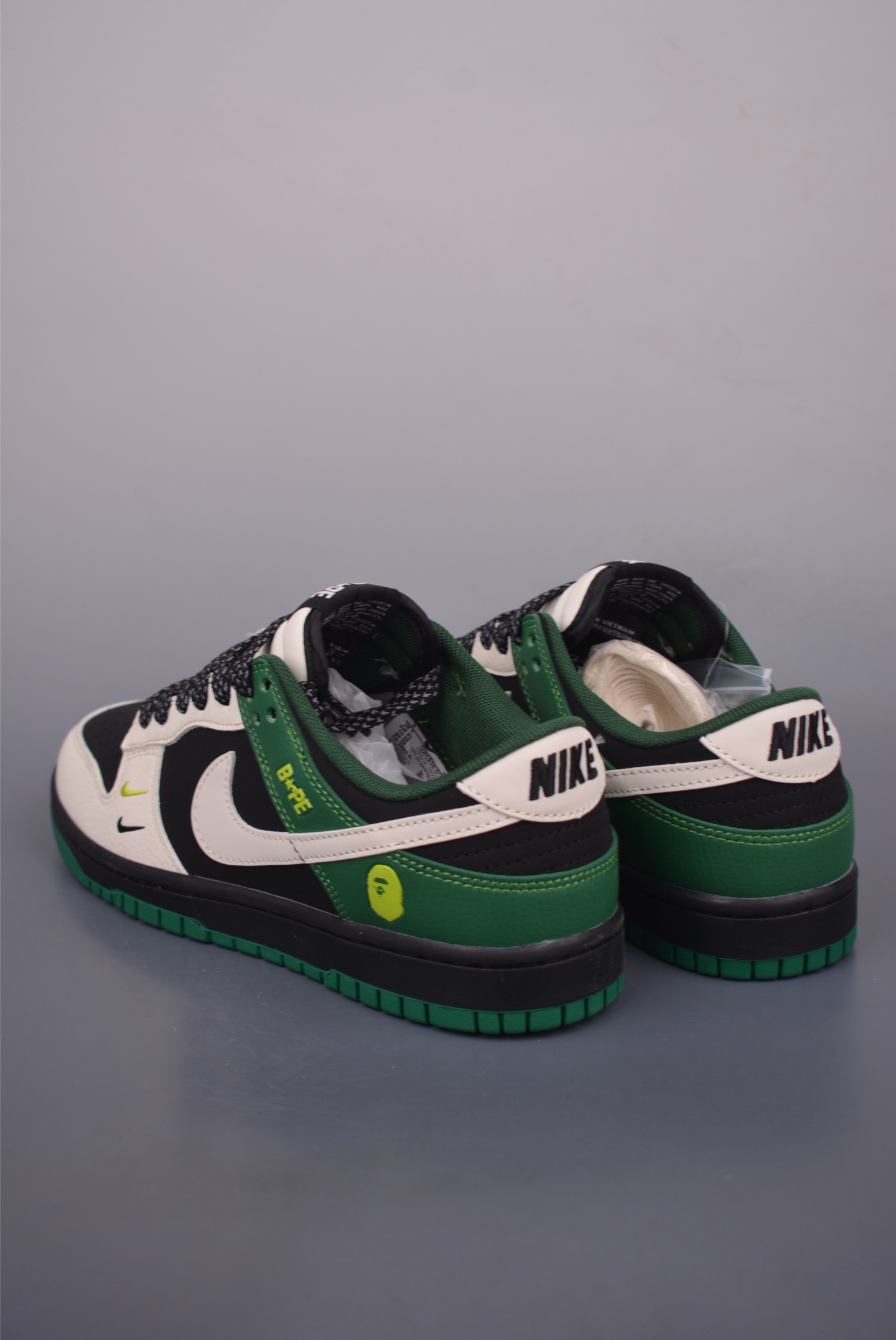 Nike SB Dunk Low BAPE Collaboration Sneakers - Premium Quality and Style 2 i1753657986216 549 0 1