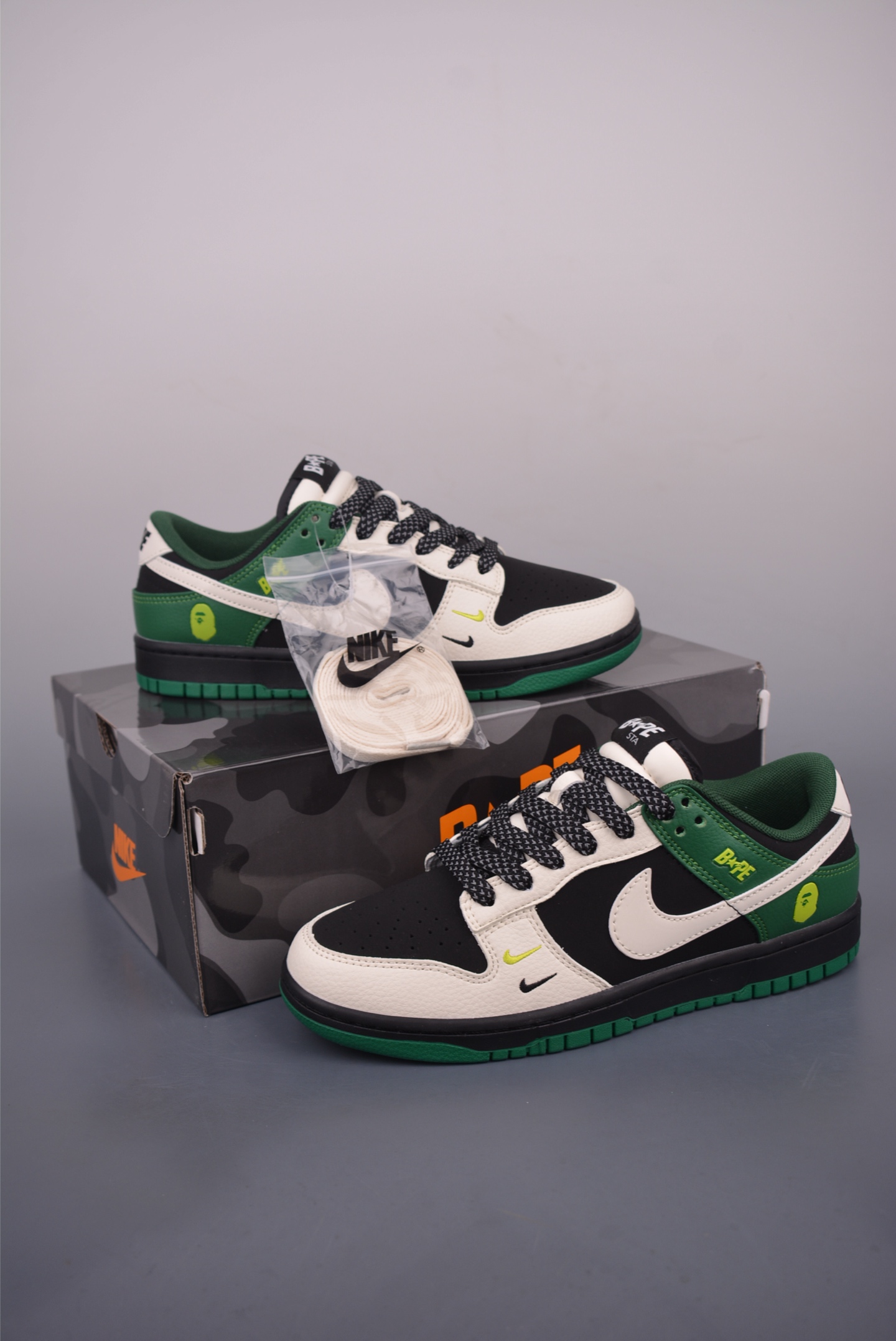 Nike SB Dunk Low BAPE Collaboration Sneakers - Premium Quality and Style 5 i1753657986219 6720 0 4