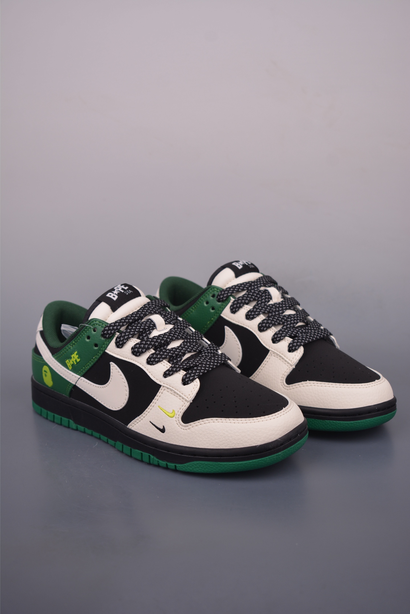 Nike SB Dunk Low BAPE Collaboration Sneakers - Premium Quality and Style 1 i1753657987997 1794 0 0