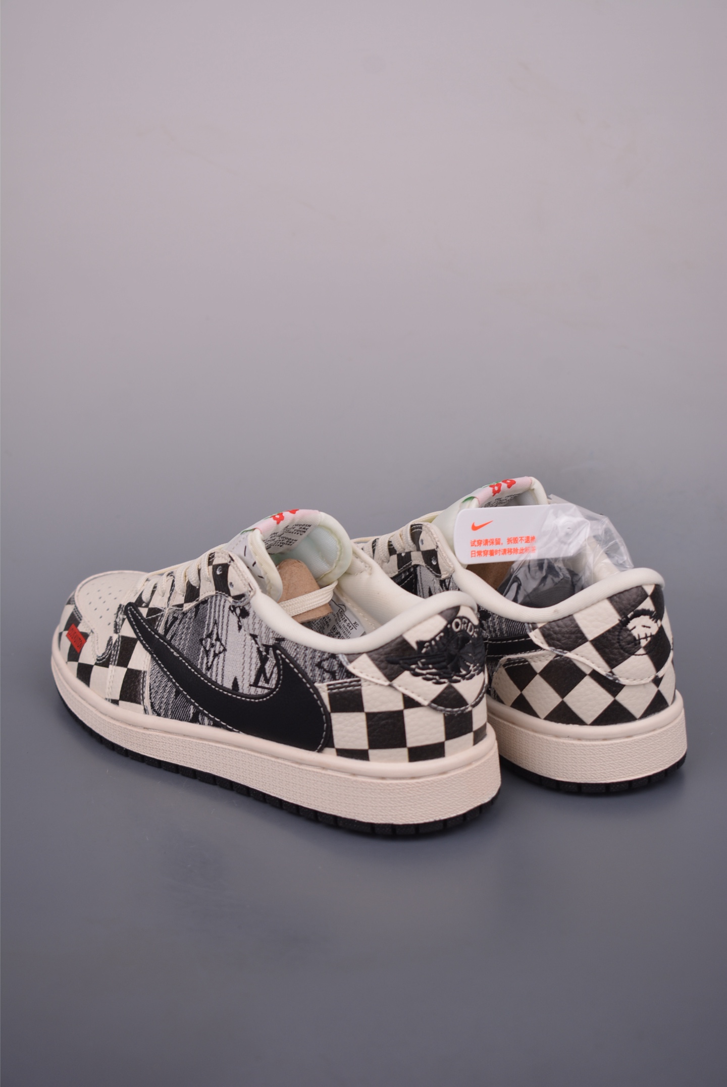Fragment x Travis Scott x Louis Vuitton Air Jordan 1 Low Triple Collaboration 3 i1753659622571 5041 0 1