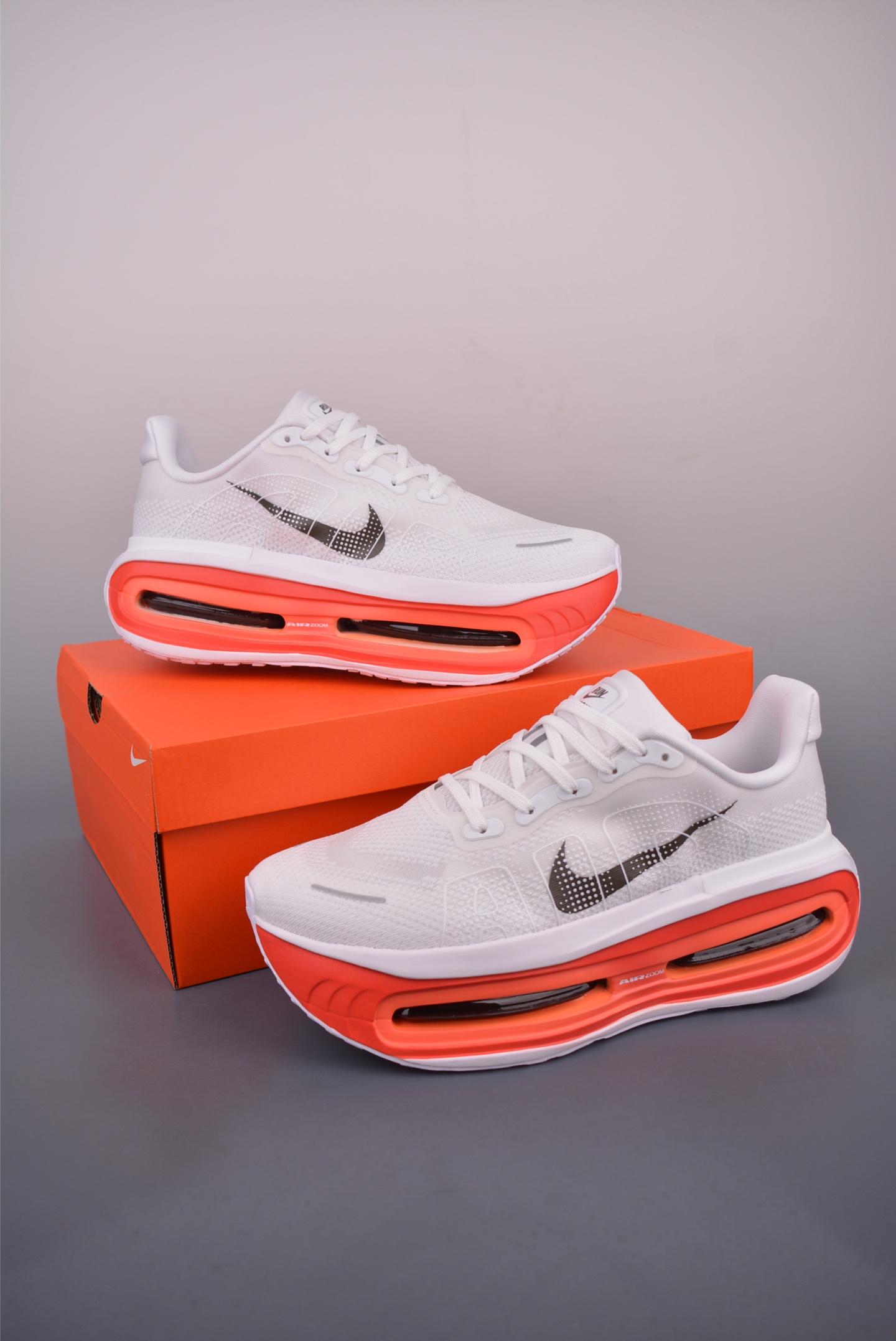 Nike Vomero Premium Air Cushion Running Shoes - White, Comfortable & Durable 6 i1753737452340 1752 0 4