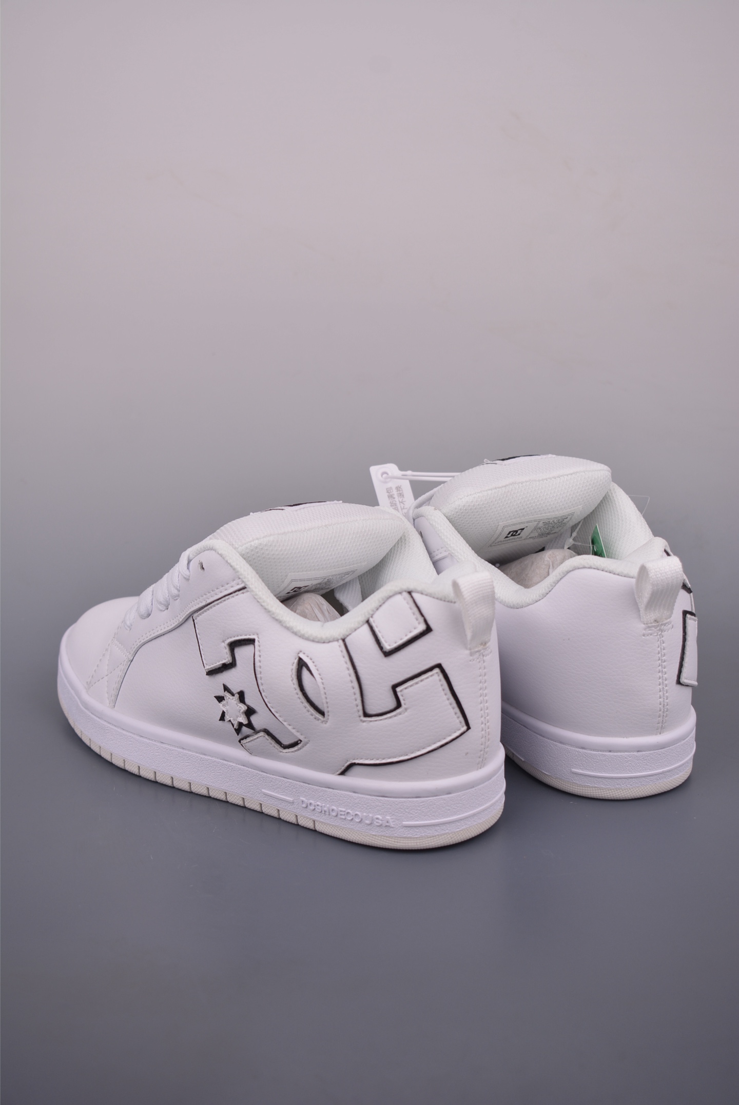 DC Shoes Court Graffik Low-Top Sneakers - Durable, Stylish, and Comfortable 3 i1753737490628 7523 0 1