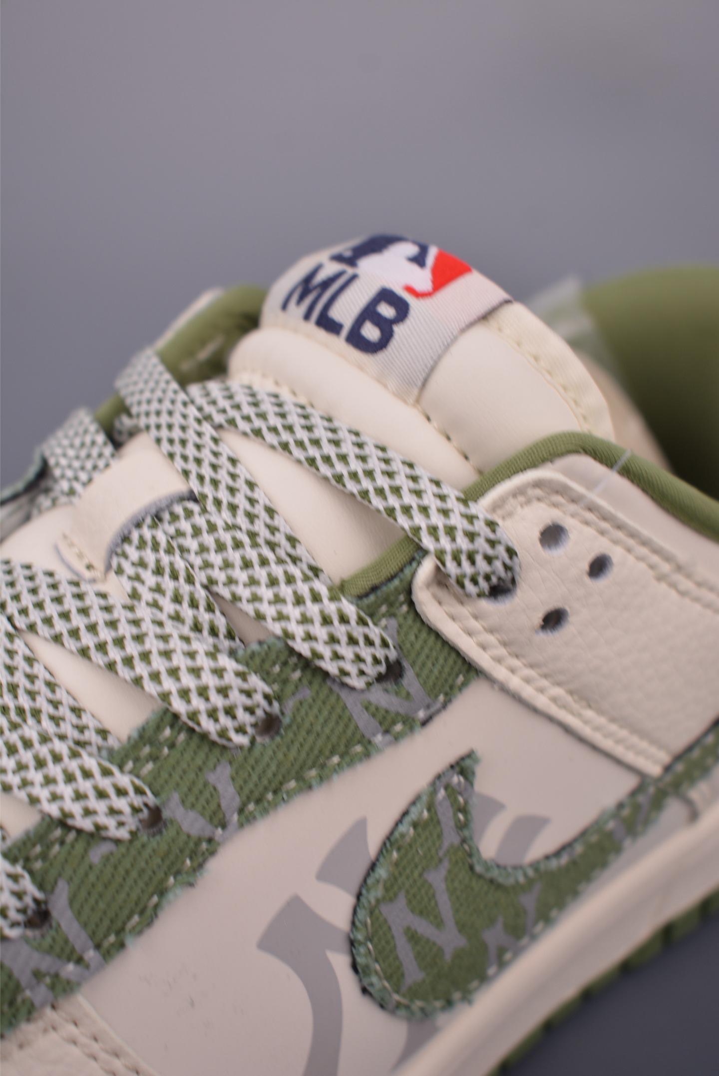 Nike SB Dunk Low MLB Edition Premium Leather Sneakers - Size 36-45 7 i1753742636743 6697 0 6