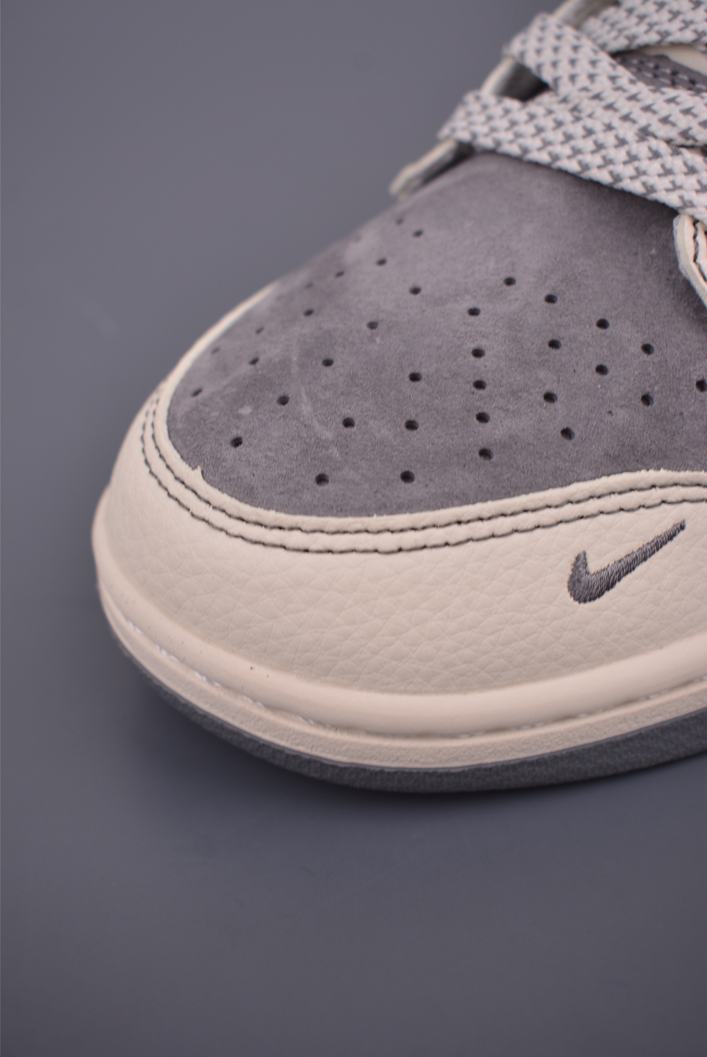 Nike SB Dunk Low 巴黎世家联名 YX5066-367