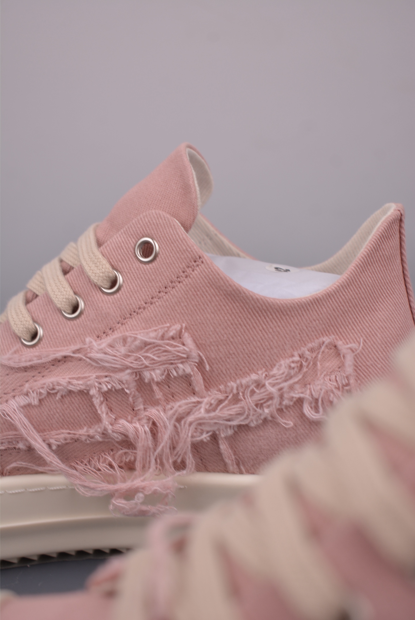 Rick Owens DRKSHDW Pink Distressed Low-Top Sneakers - Stylish and Unique 8 i1753742895087 9814 0 7