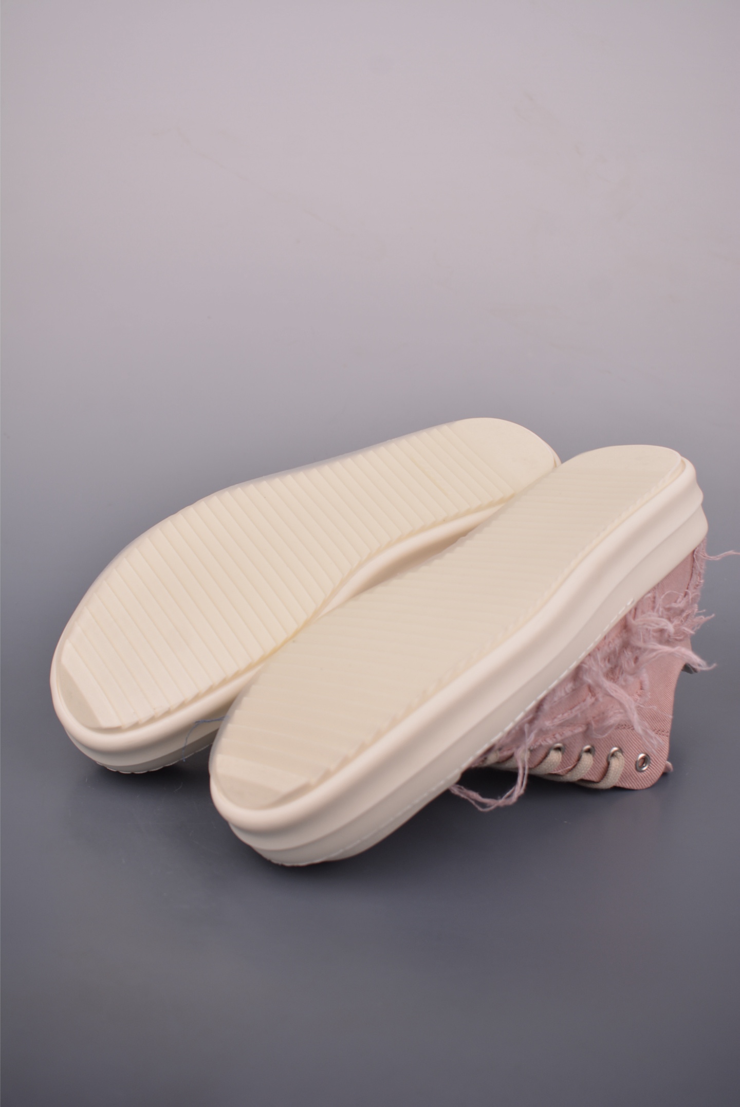 Rick Owens DRKSHDW Pink Distressed Low-Top Sneakers - Stylish and Unique 3 i1753742906141 2264 0 2