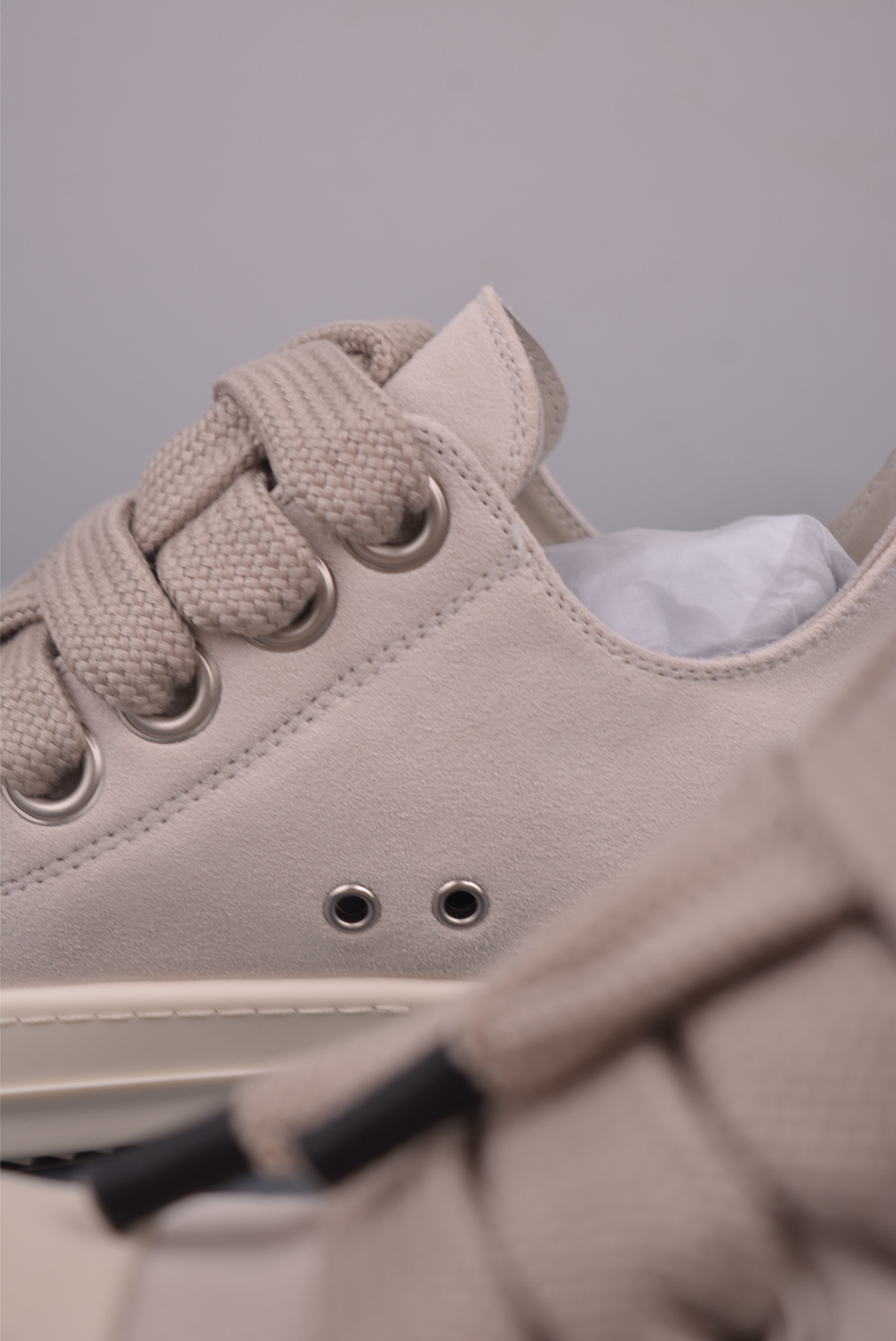 480 Rick Owens RO Mega 瑞克·欧文斯 DRKSHDW 粗鞋带款 绒面米白 RPO1E7883