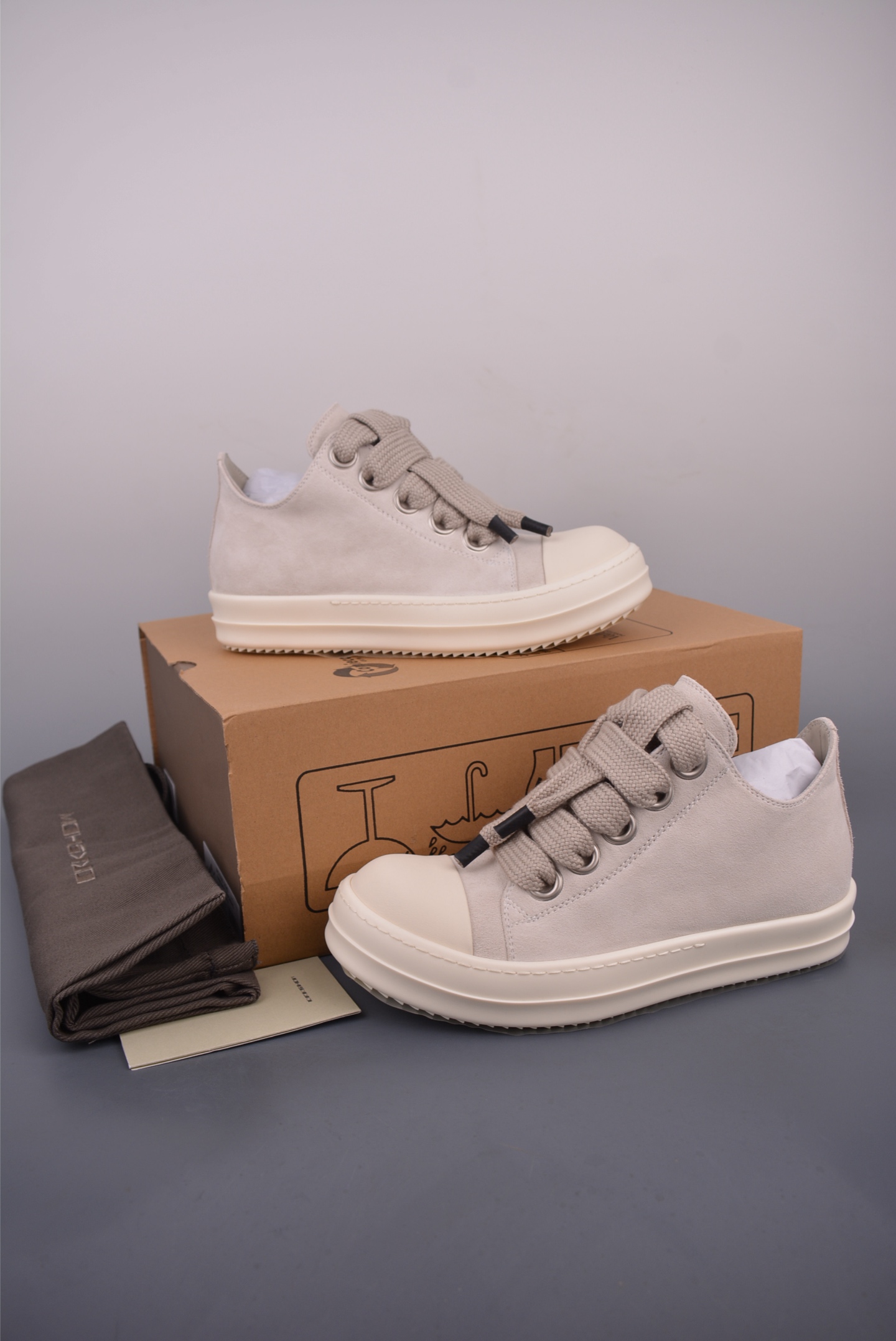 480 Rick Owens RO Mega 瑞克·欧文斯 DRKSHDW 粗鞋带款 绒面米白 RPO1E7883