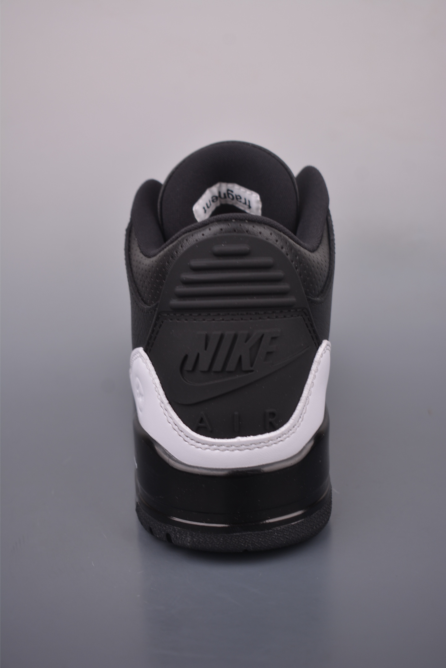Air Jordan 3 Retro: Iconic Style & Comfort. Available in Multiple Sizes 5 i1753815597633 989 0 3