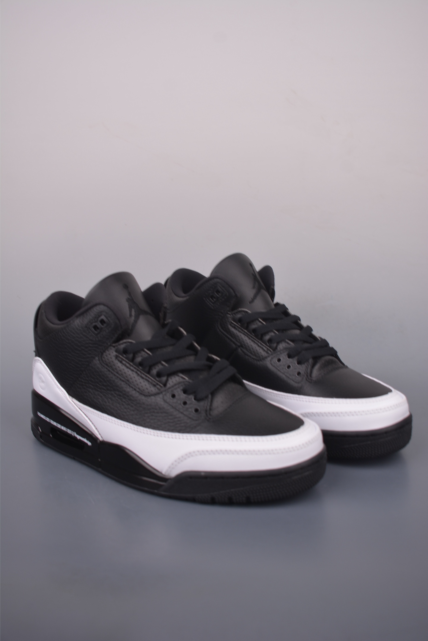 Air Jordan 3 Retro: Iconic Style & Comfort. Available in Multiple Sizes 2 i1753815597673 9192 0 0