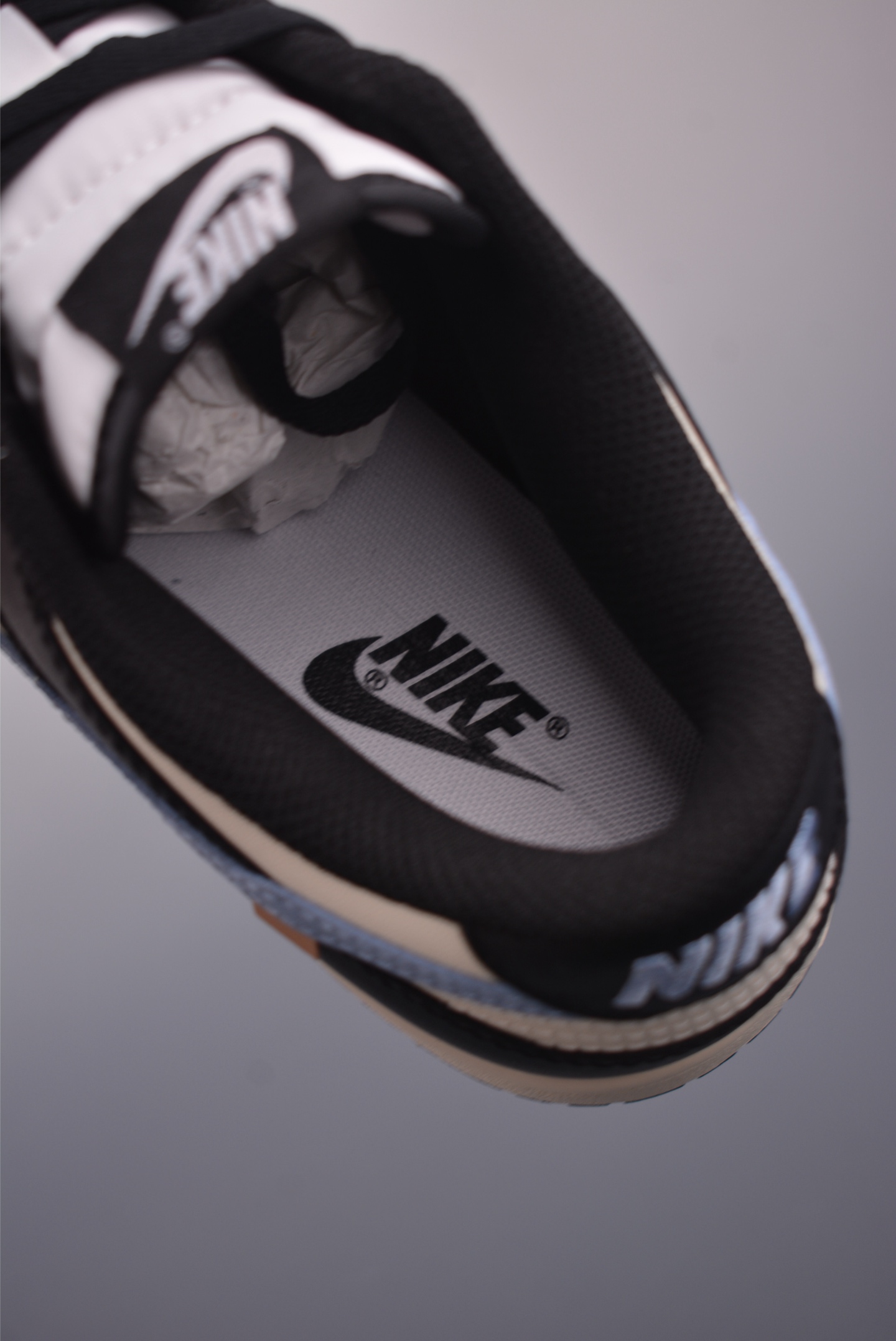 Nike SB Dunk Low Black White Blue, Premium Materials, Excellent Comfort 10 i1753819221250 6236 0 8