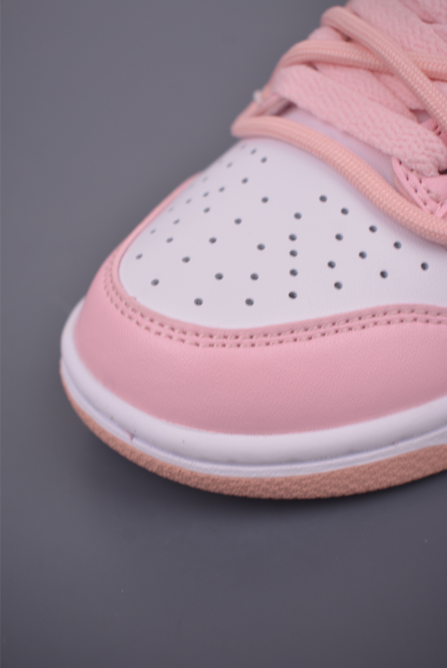 Nike SB Dunk Low 'Strawberry Cheesecake' Pink & White Sneakers - Limited Edition 7 i1753819983449 6839 0 5
