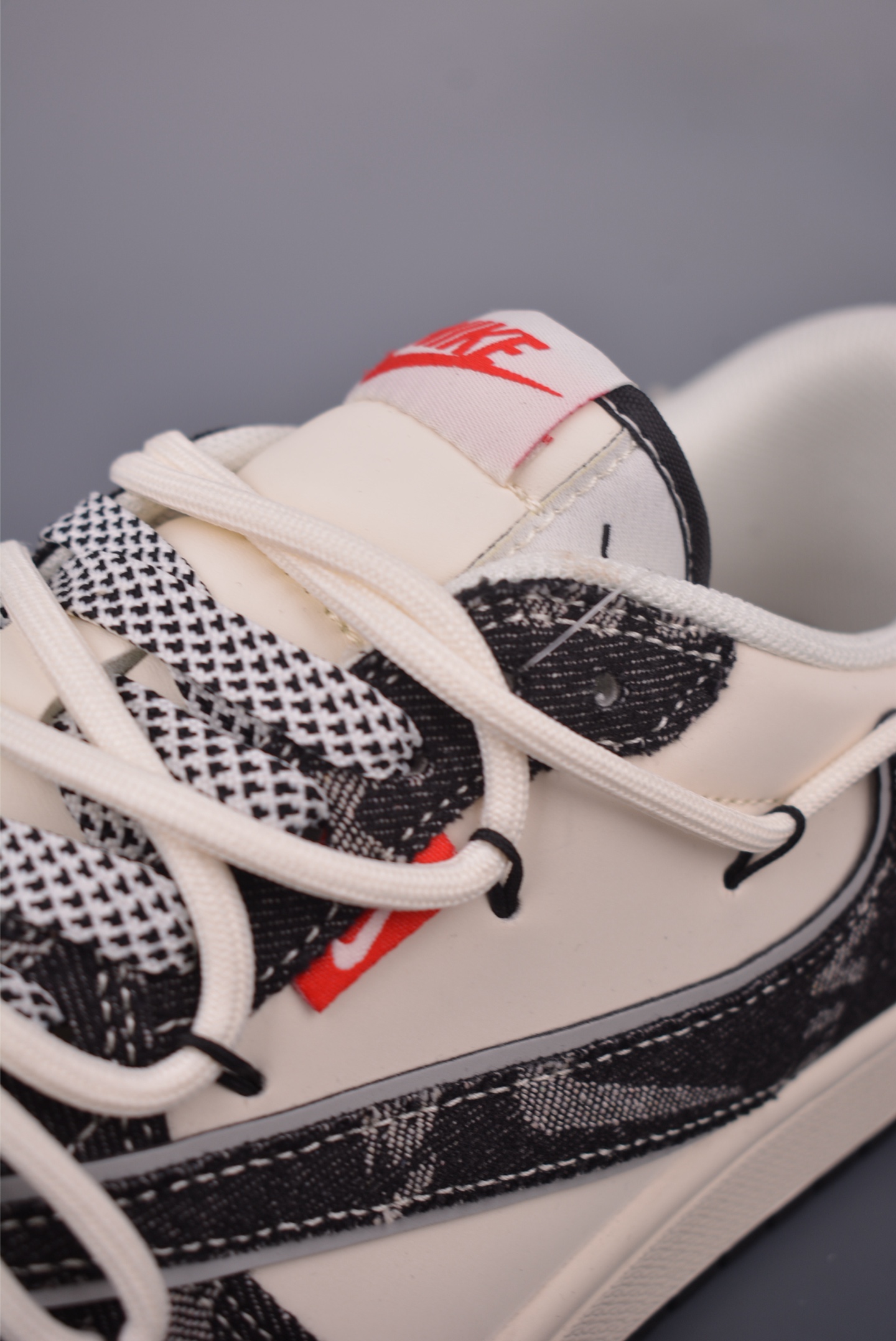 Fragment Travis Scott Louis Vuitton Air Jordan 1 Low White Black 8 i1753821998242 1954 0 6