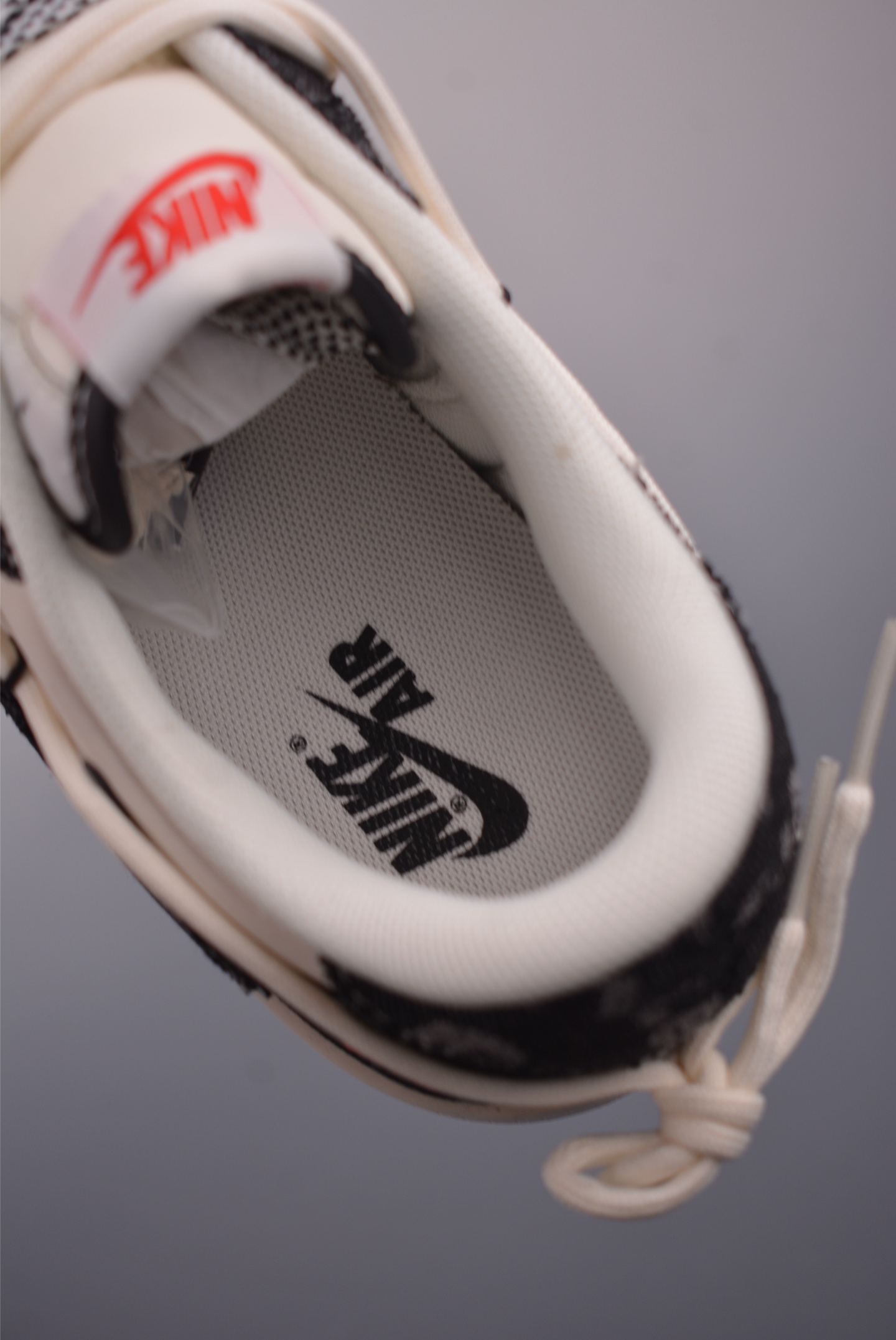 Fragment Travis Scott Louis Vuitton Air Jordan 1 Low White Black 10 i1753822000123 6619 0 8