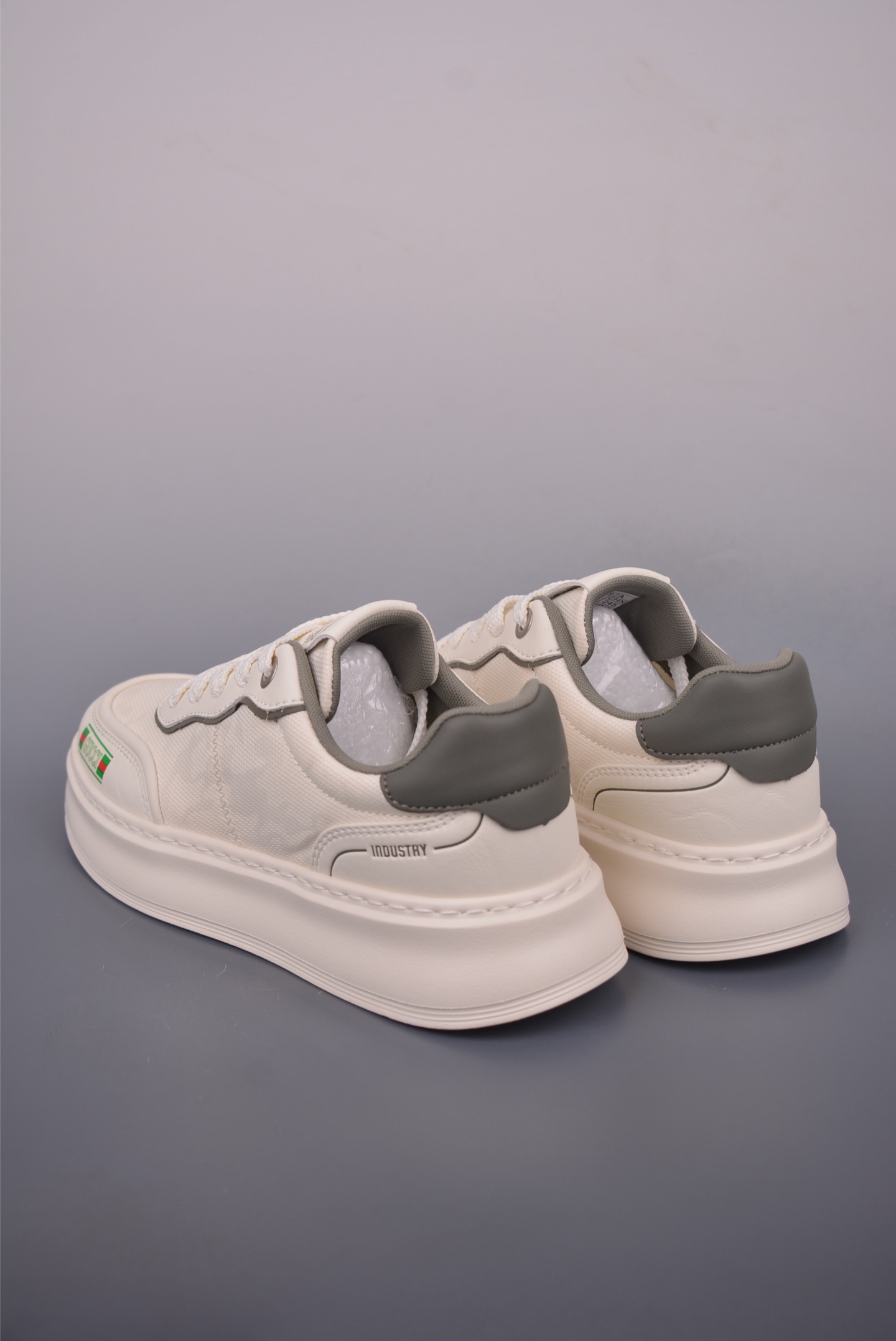 Gucci Men's Geometric Pattern Sneakers - Imported Leather, Comfort & Style 2 i1753825220803 5121 0 1