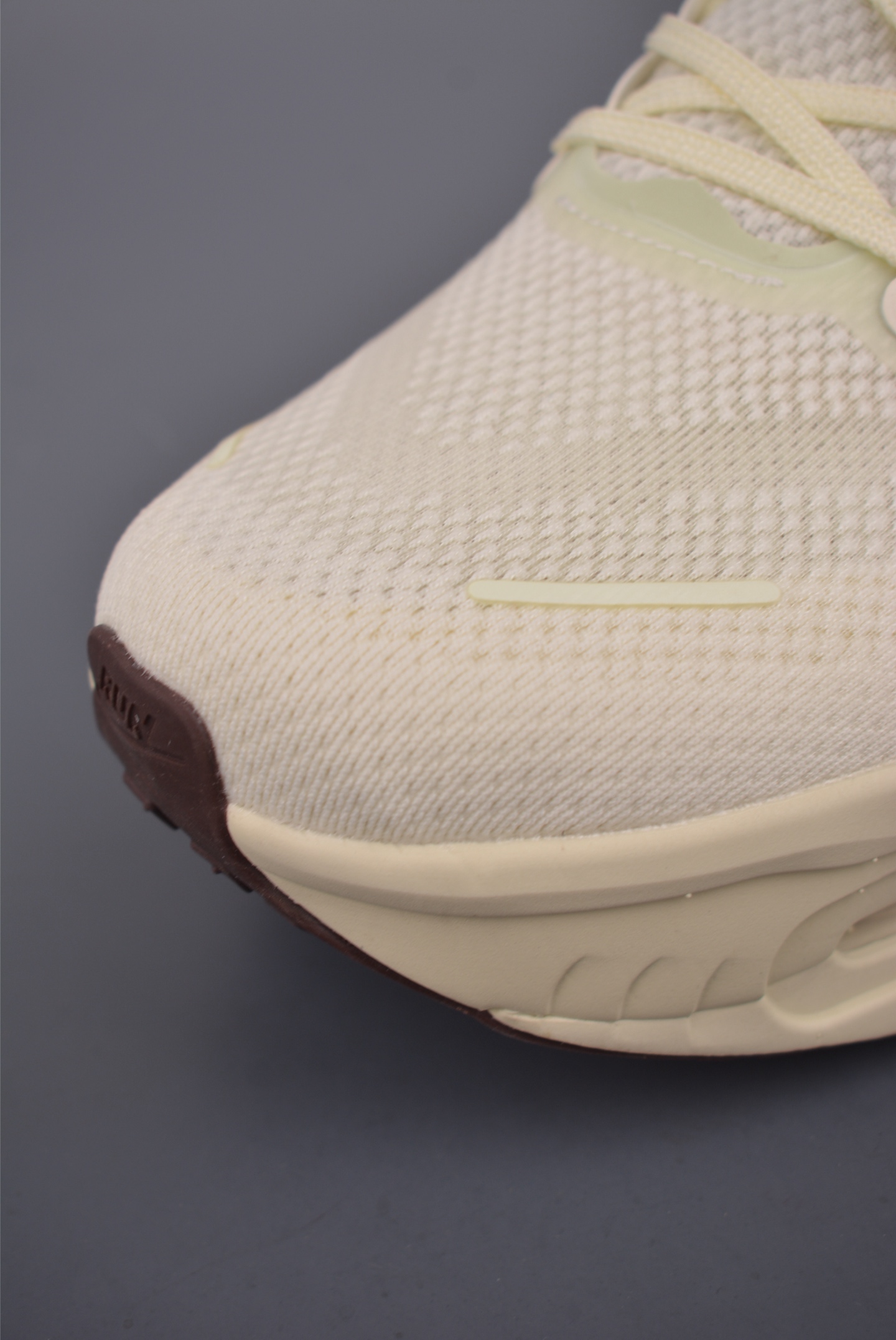 Nike Vomero premium Air气垫40周年 舒适百搭防滑耐磨 支撑缓震低帮 休闲跑步鞋 HQ2050-700