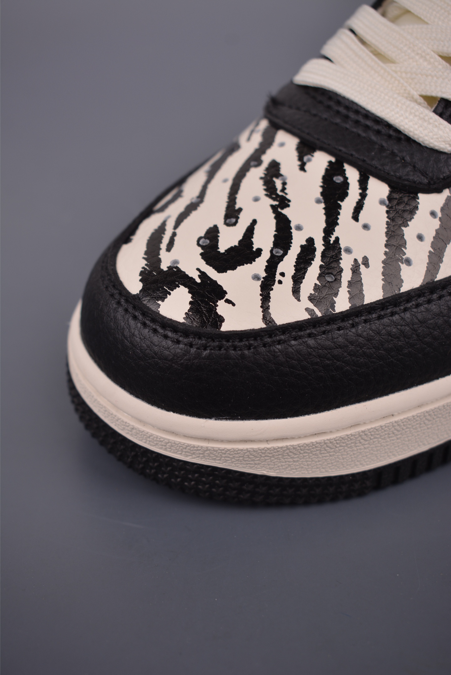 Nike Air Force 1 Low 巴黎世家联名 HJ3318-004