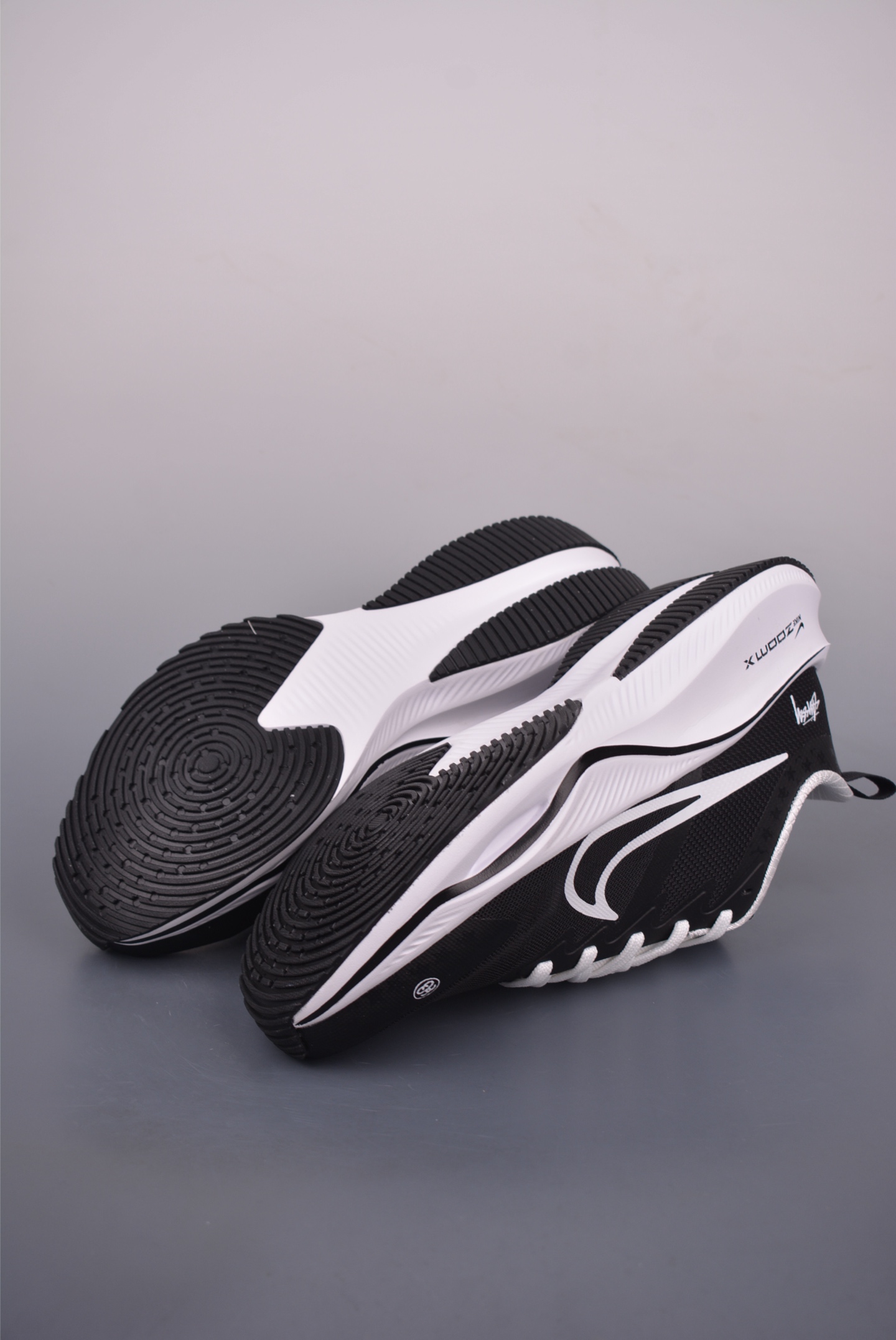 Nike Zoom Plus Stussy Collab Running Shoes - High Quality, Comfortable 4 i1753907169434 6470 0 2