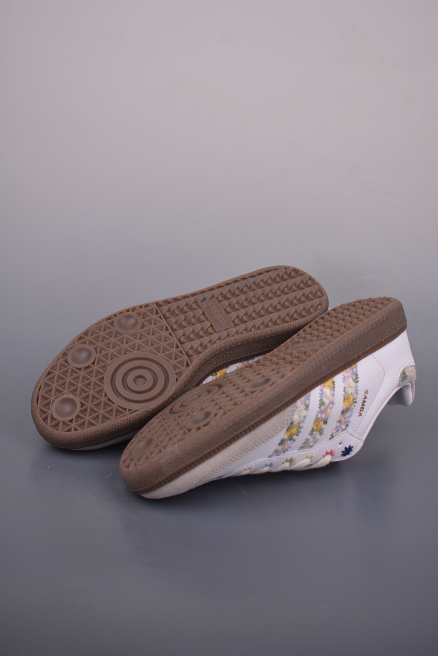 Adidas Samba OG Floral Sneakers - Retro Style, Premium Comfort & Floral Design 3 i1753909773242 5865 0 2