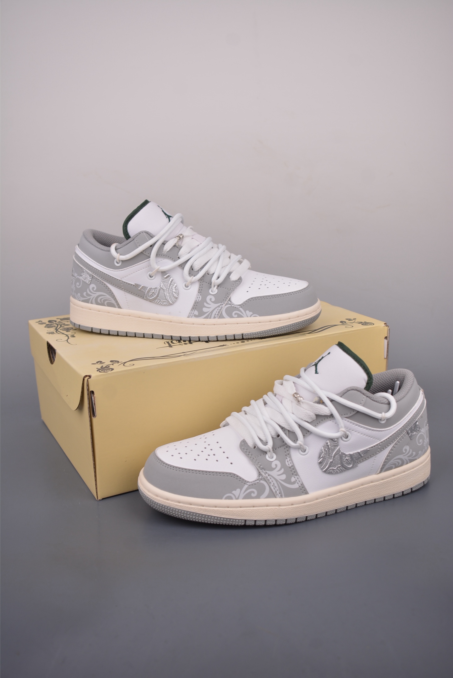 Air Jordan 1 Low 'Layered Clouds' Deconstructed Lace-Up Sneakers 5 i1753984115531 913 0 4