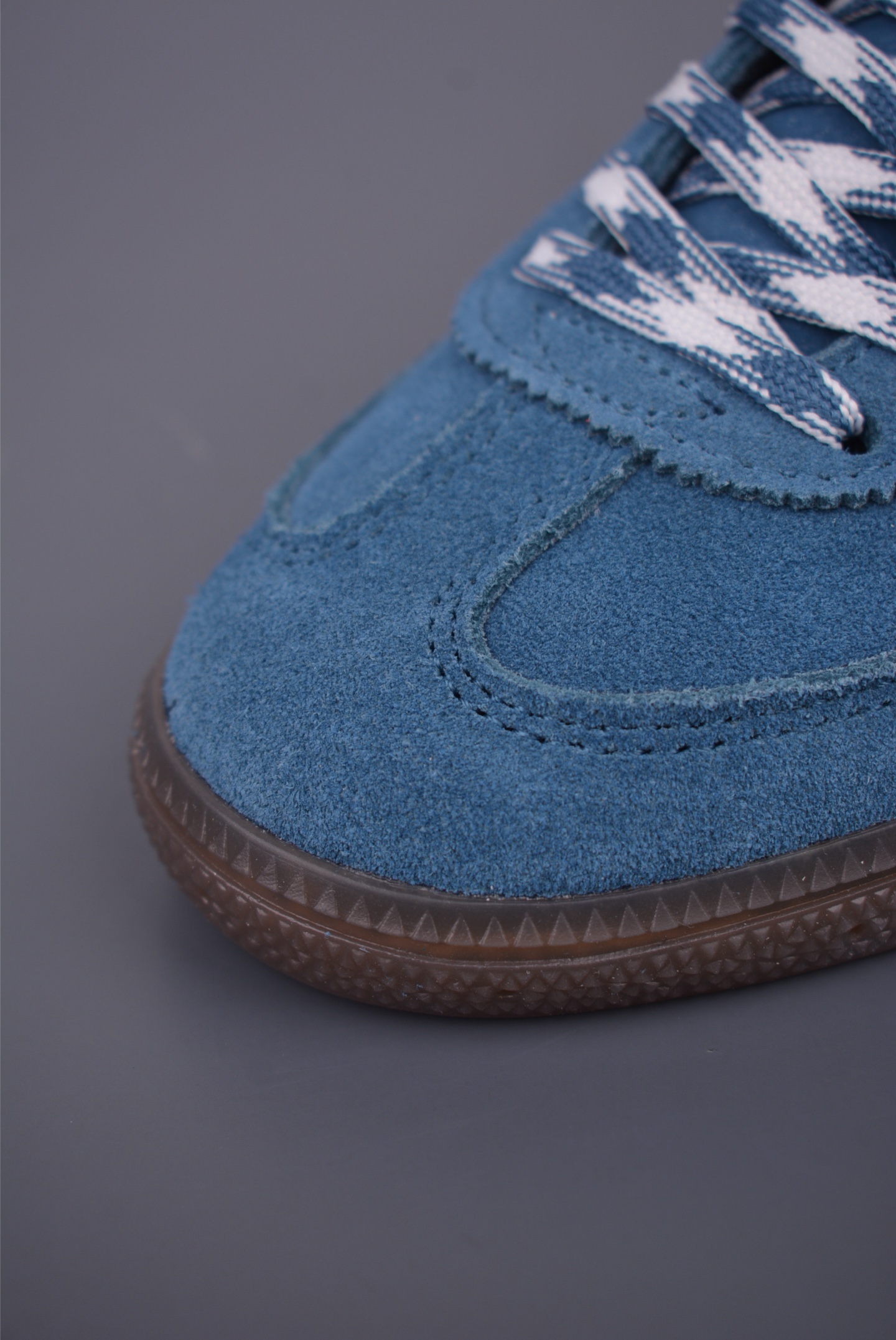 Adidas Handball Spezial Retro Casual Sneakers - Suede Upper, Durable Rubber Sole 7 i1753984373111 7345 0 5